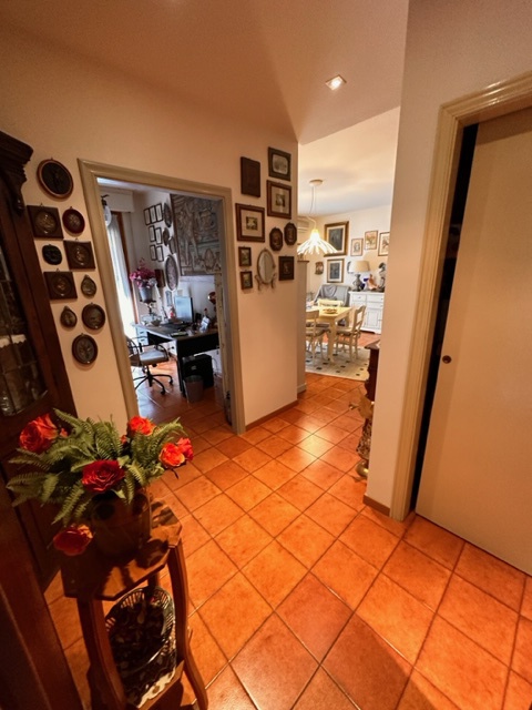 Quadrilocale con box doppio in via trento trieste, Arezzo