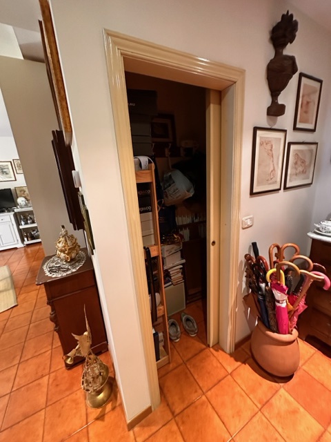 Quadrilocale con box doppio in via trento trieste, Arezzo
