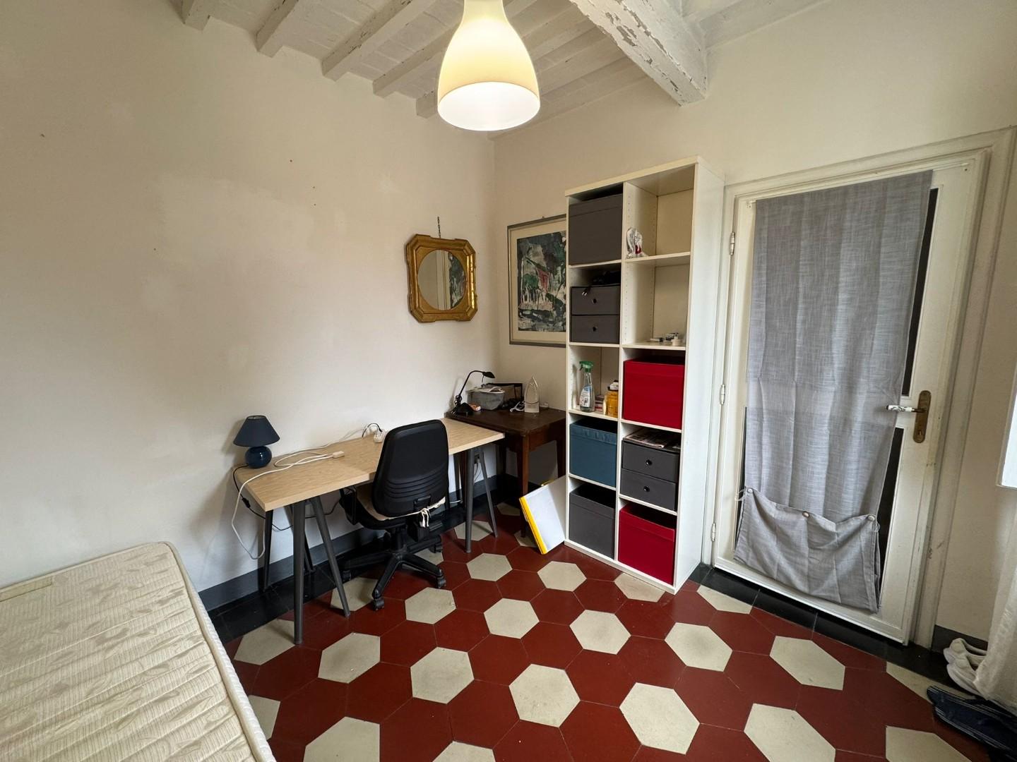 Stanza Singola con terrazzo, Pisa santa maria