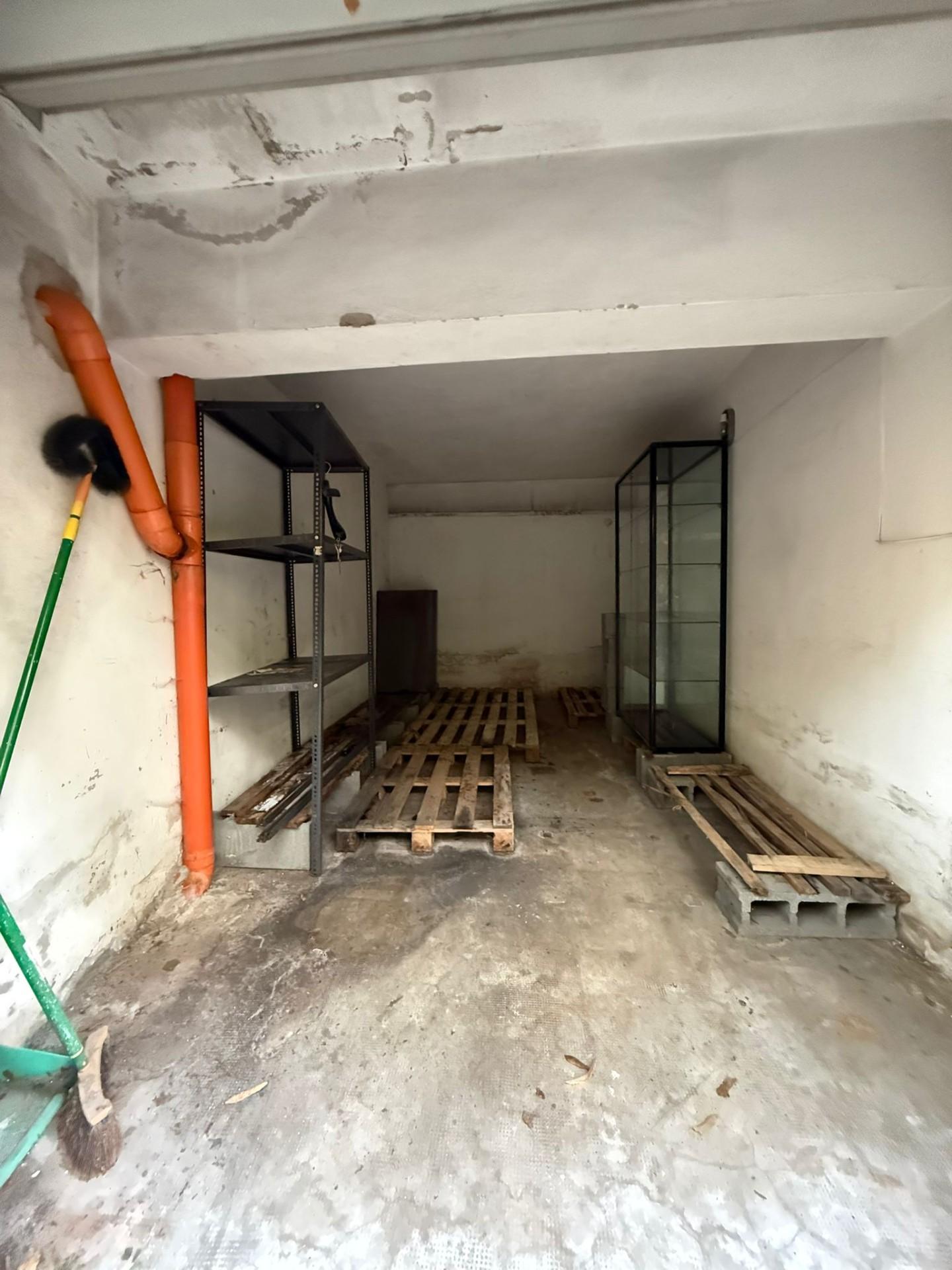 Box/Garage 14mq in affitto, Pisa porta a lucca