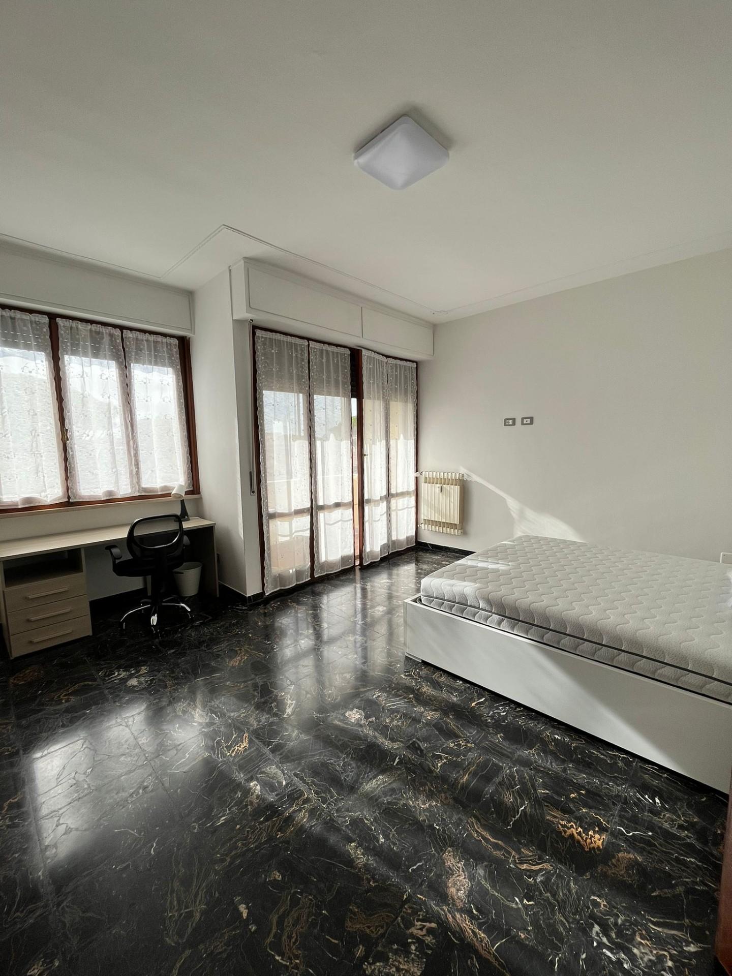 Stanza Singola ristrutturata, Pisa porta a lucca