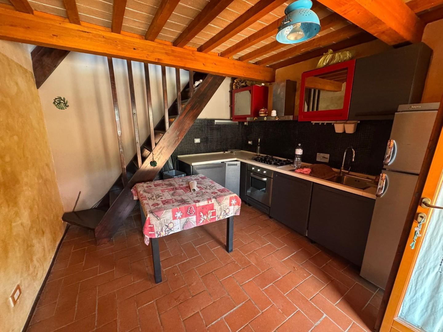 Casa indipendente ristrutturata, San Giuliano Terme asciano