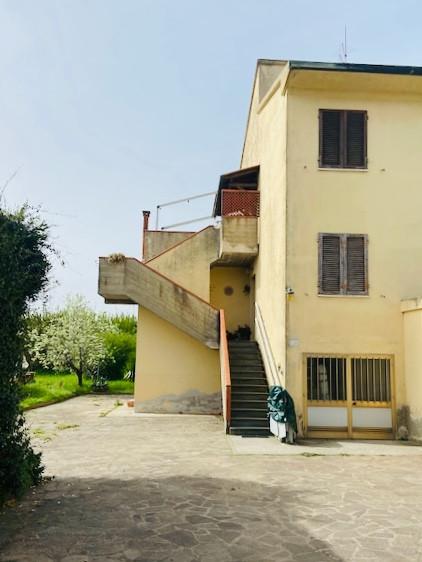 Appartamento con giardino, Pisa riglione oratoio