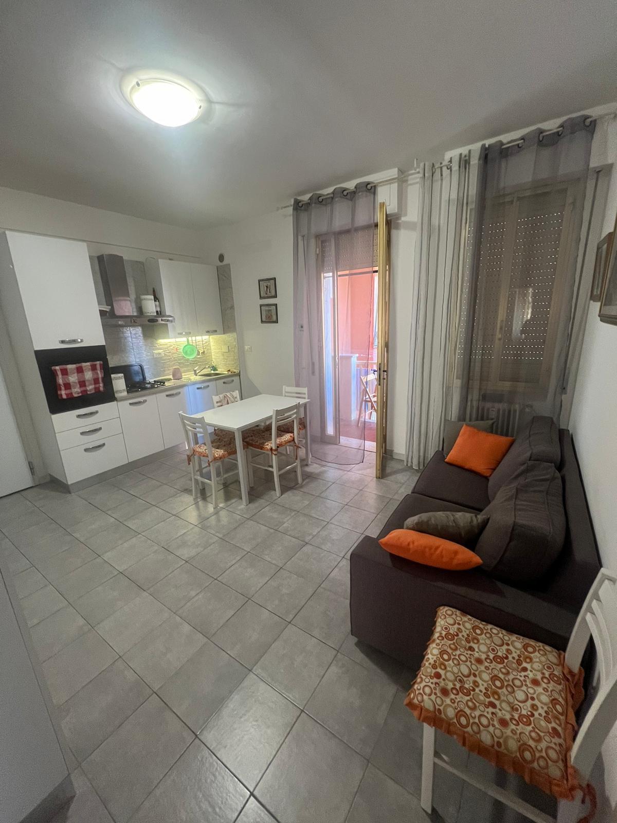 Trilocale arredato in affitto, Pisa don bosco - battelli