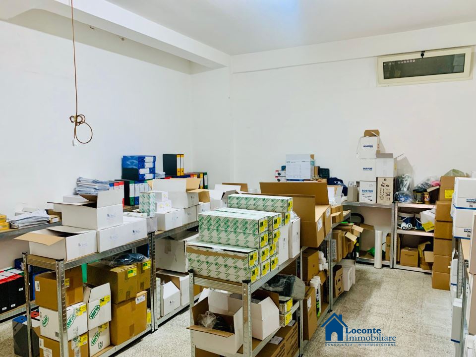 Locale commerciale in vendita a Capurso