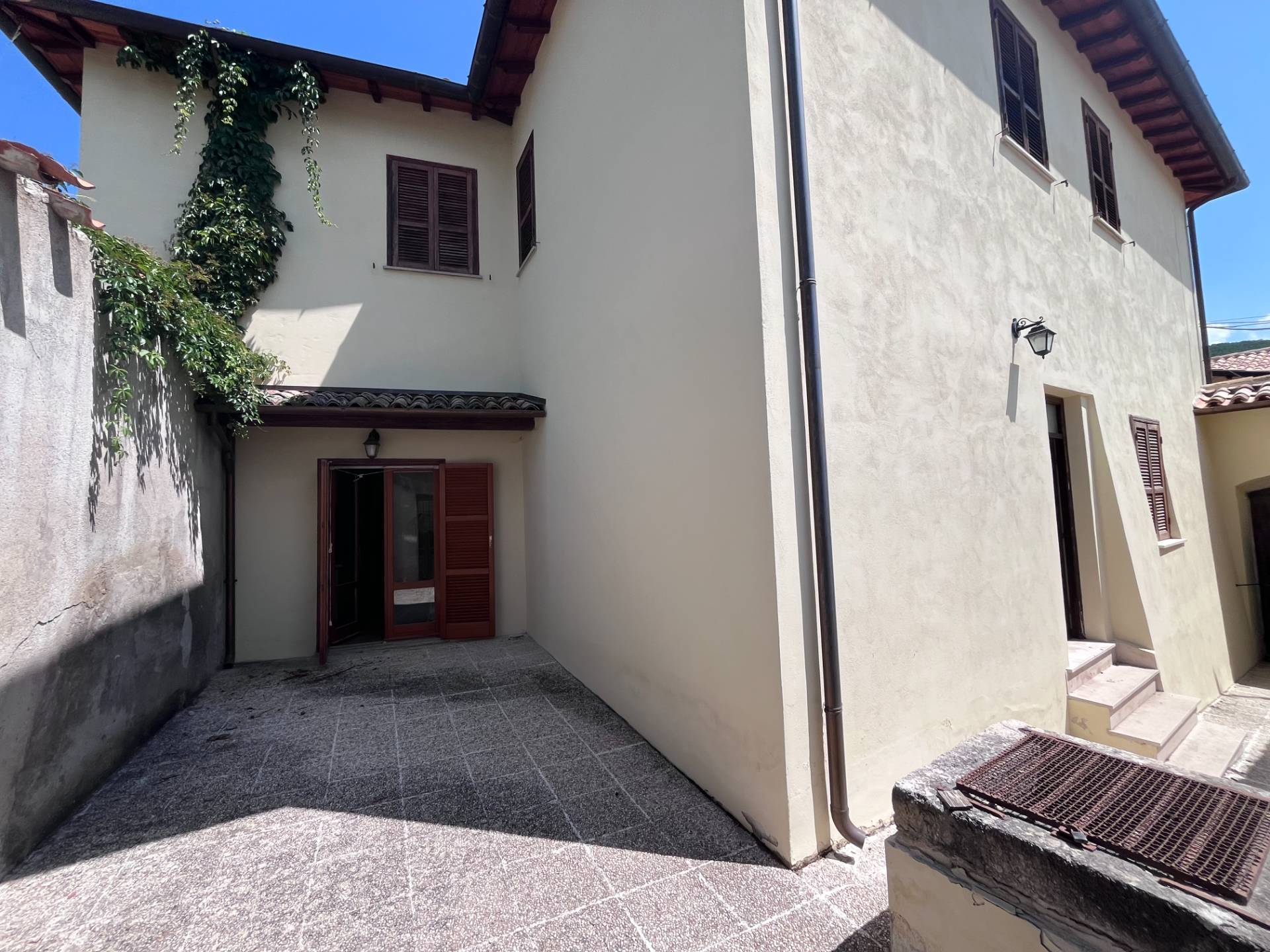 Casa semi indipendente in vendita a Norcia, Aliena