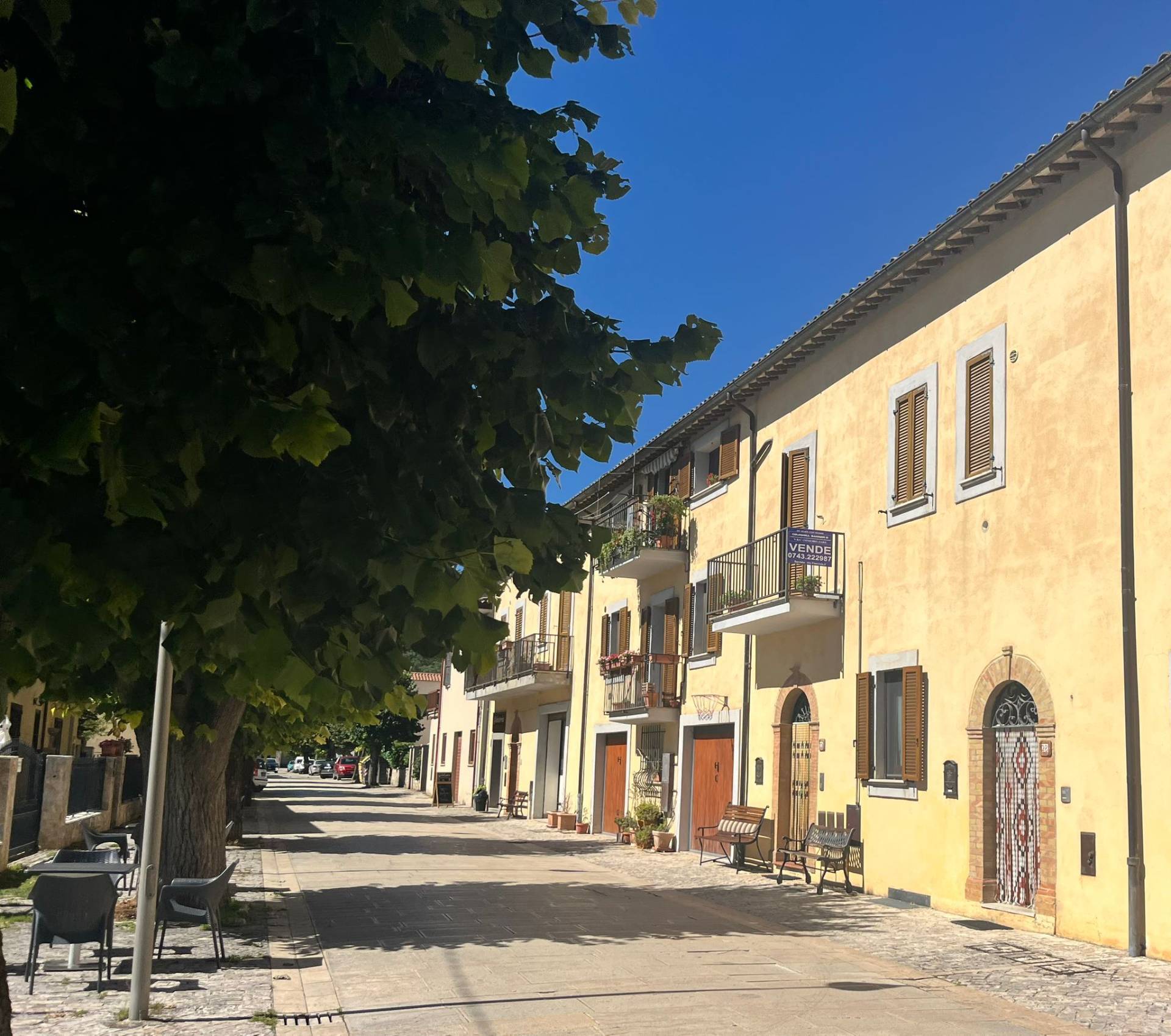 Casa semi indipendente in vendita a Sellano, Sellano - Centro