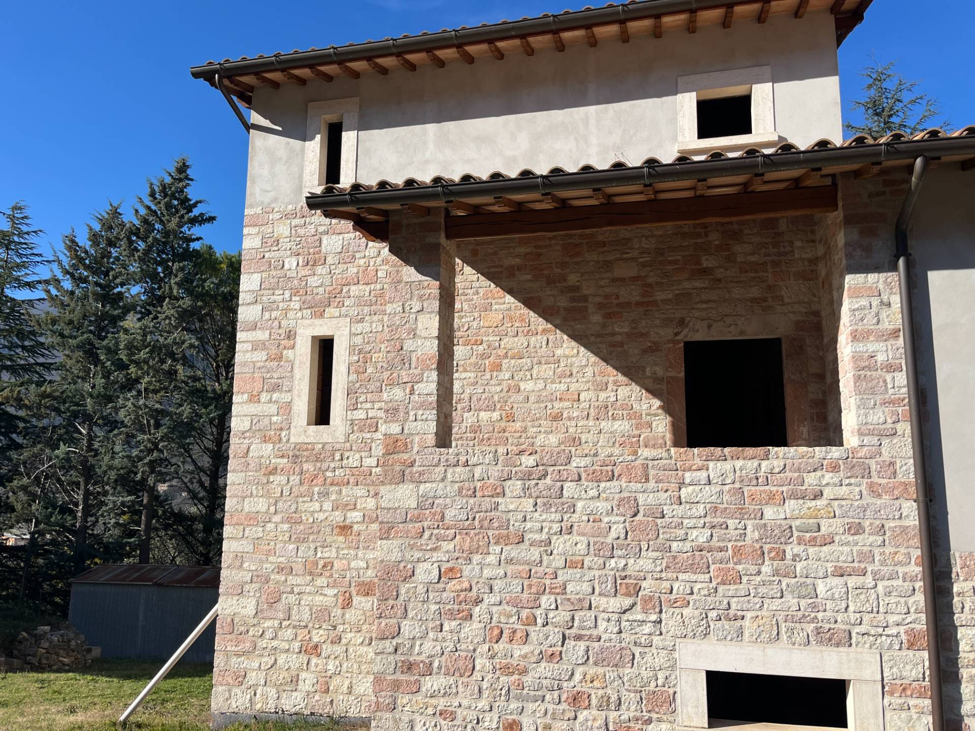 Rustico/Casale/Corte in vendita a Sant'Anatolia di Narco