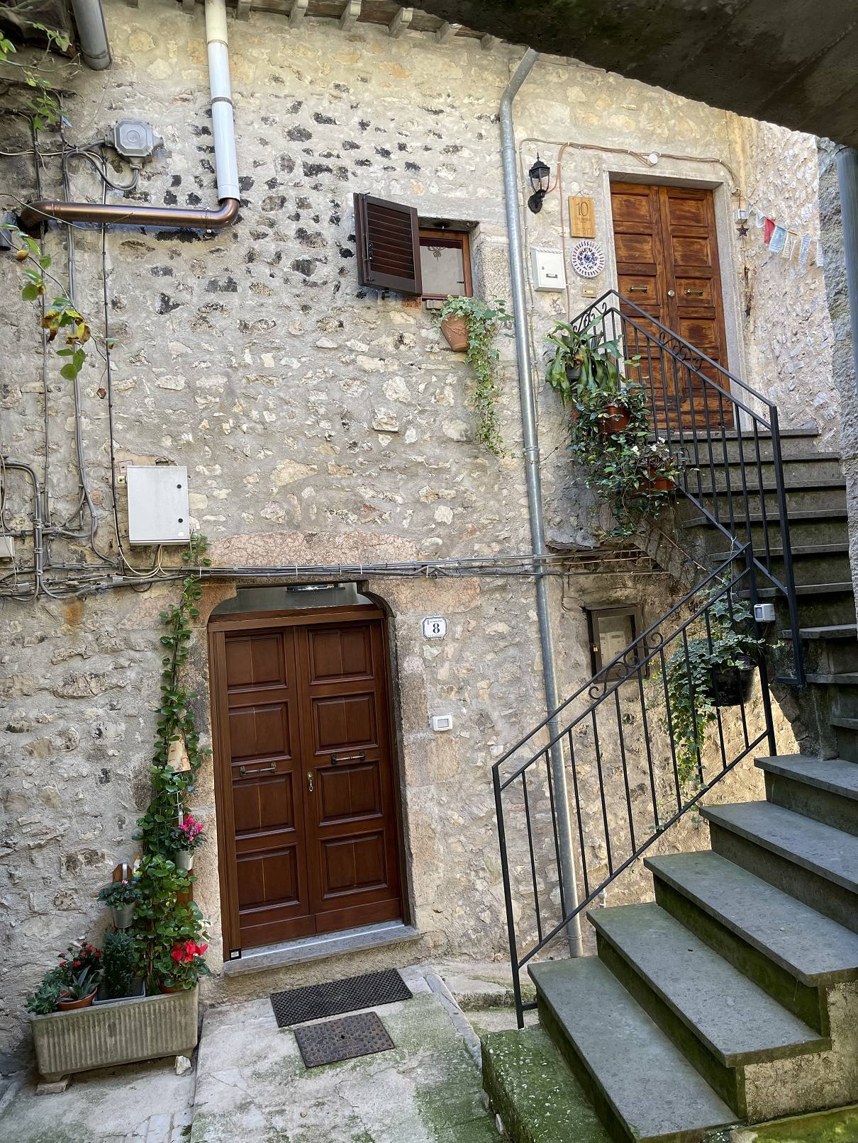 Appartamento indipendente in vendita a Sant'Anatolia di Narco, Caso