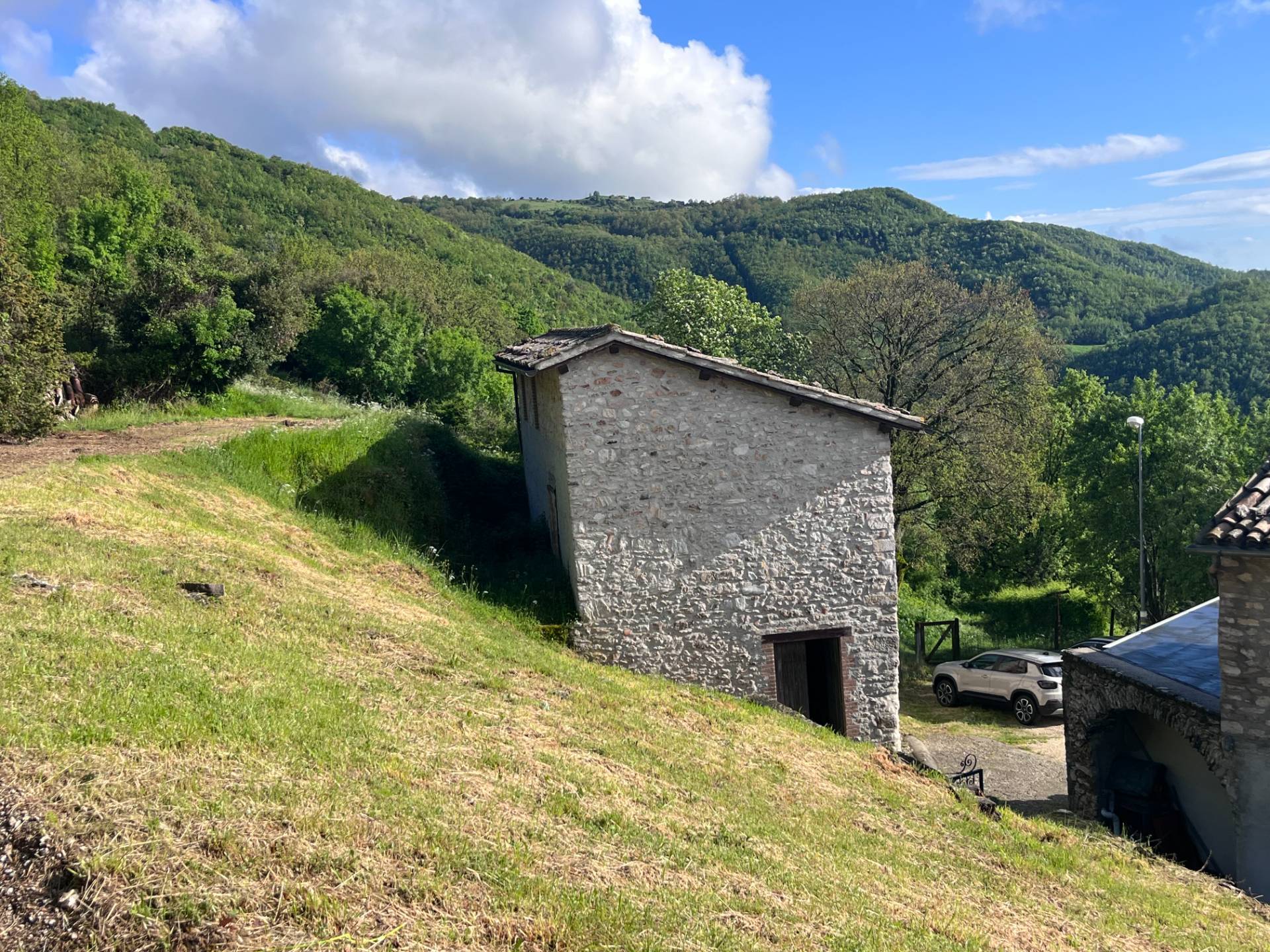 Casa indipendente in vendita a Spoleto