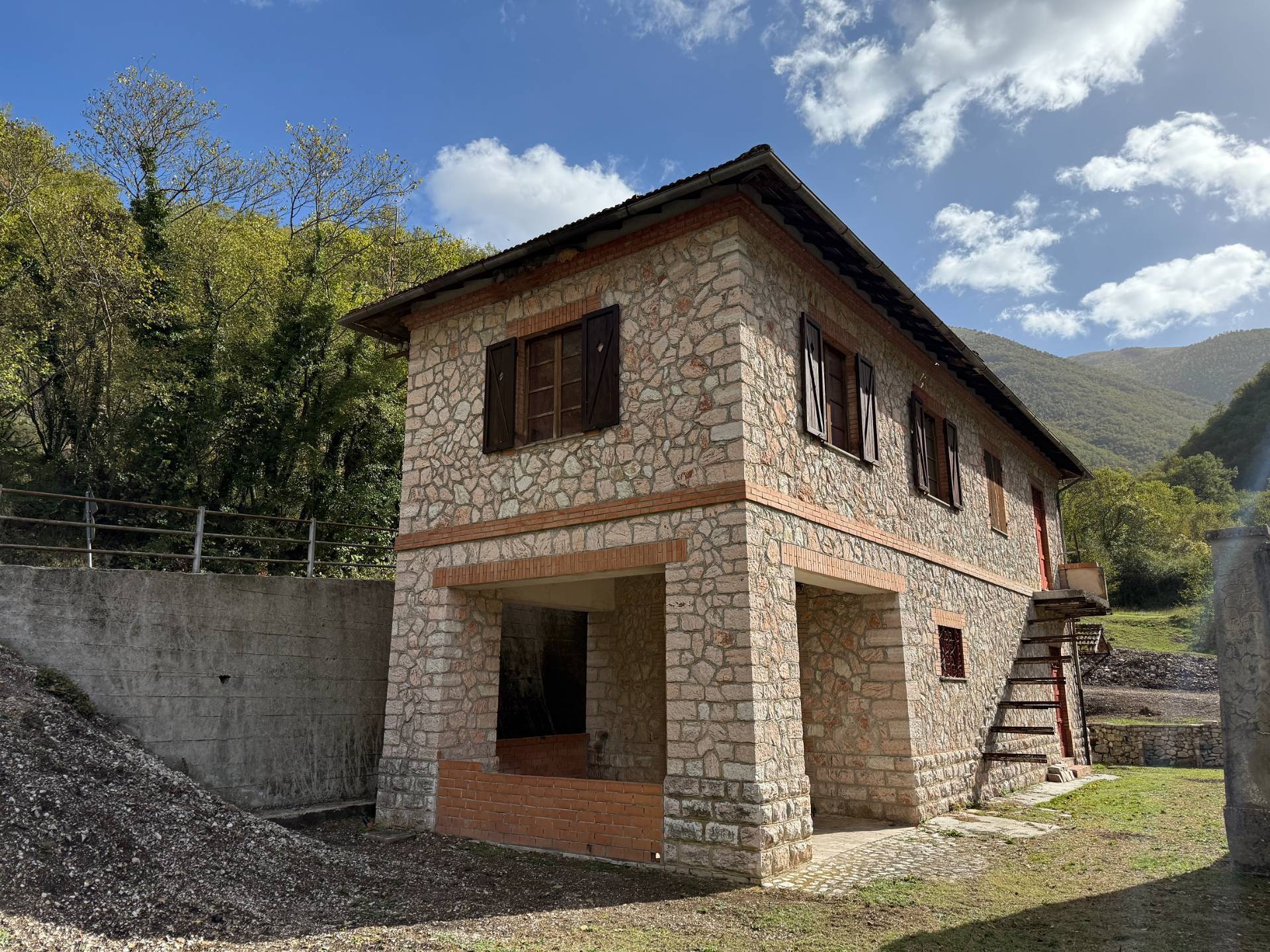 Casa singola in vendita a Vallo di Nera, Vallo di Nera