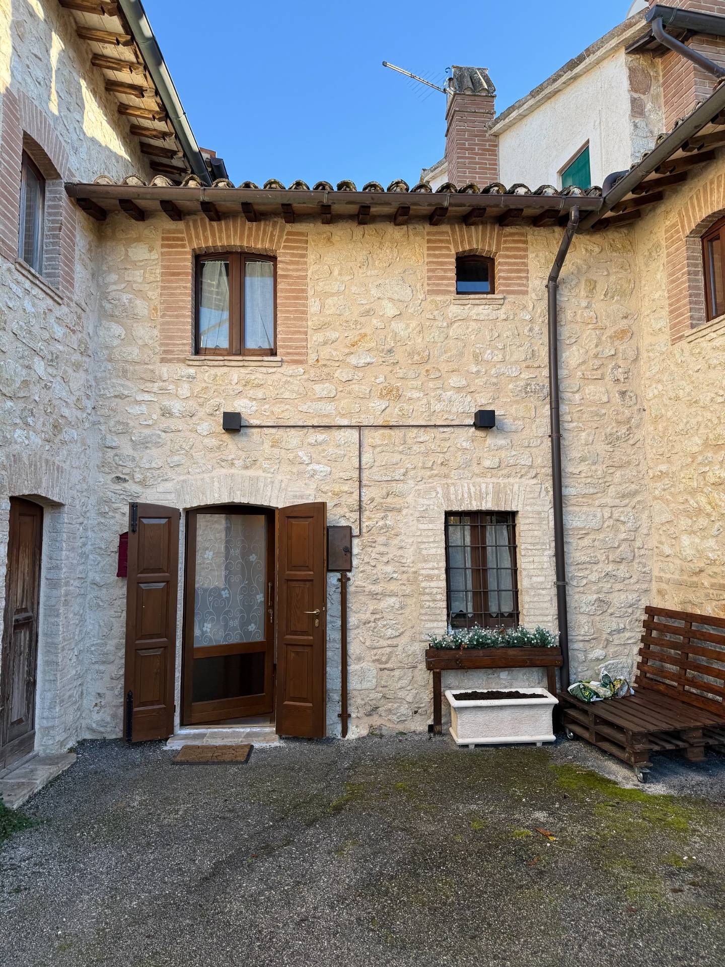 Rustico/Casale/Corte in vendita a Sellano, Sellano