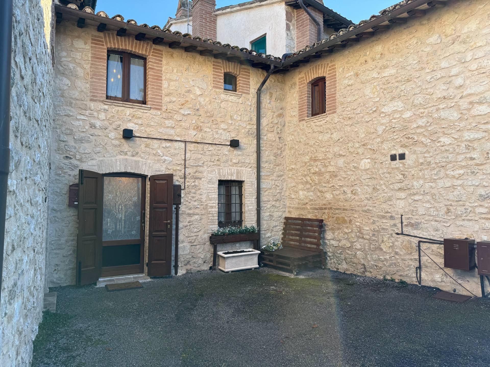 Rustico/Casale/Corte in vendita a Sellano, Sellano