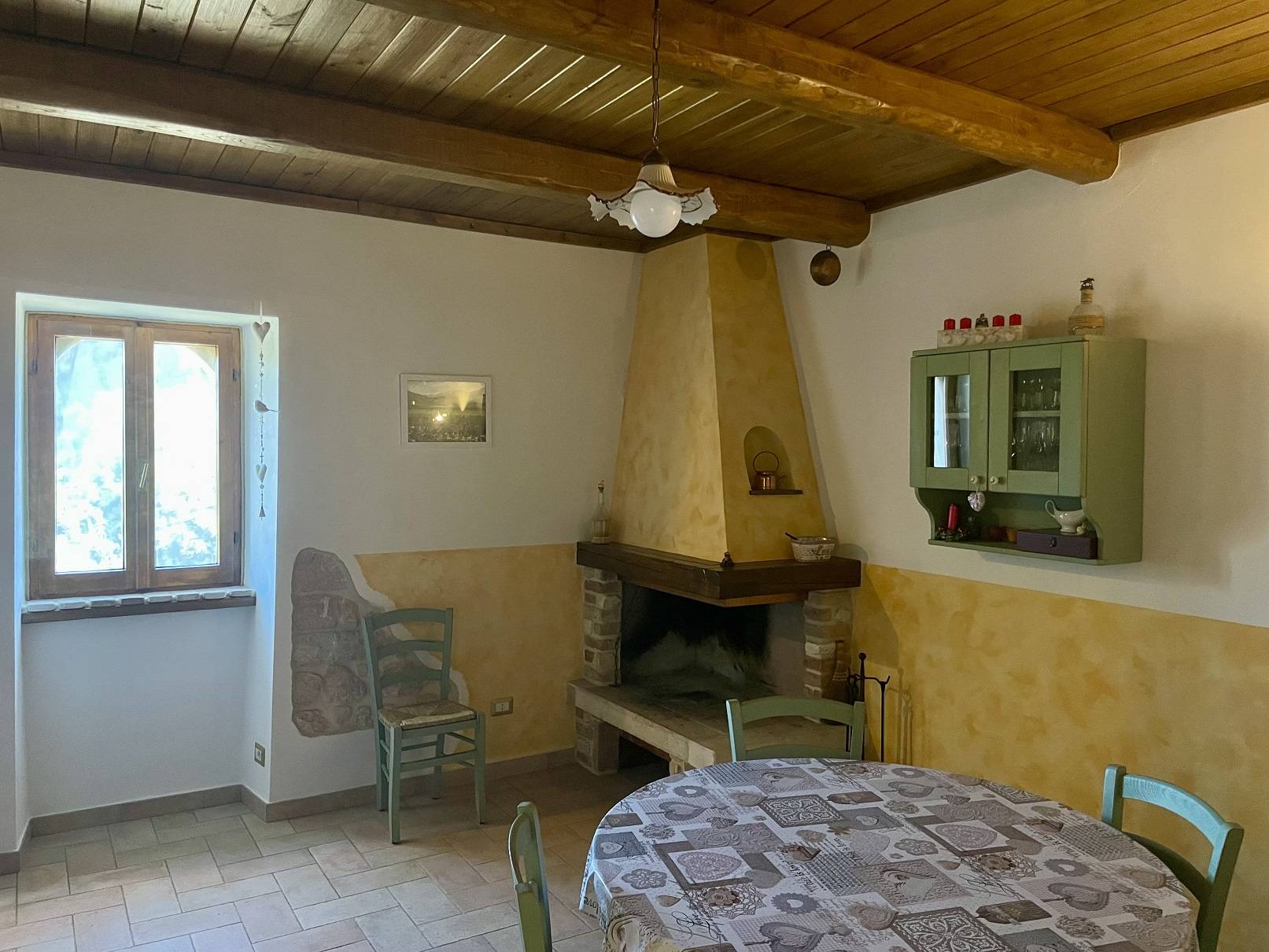 Porzione di Casa in vendita a Sellano, Sellano - Centro