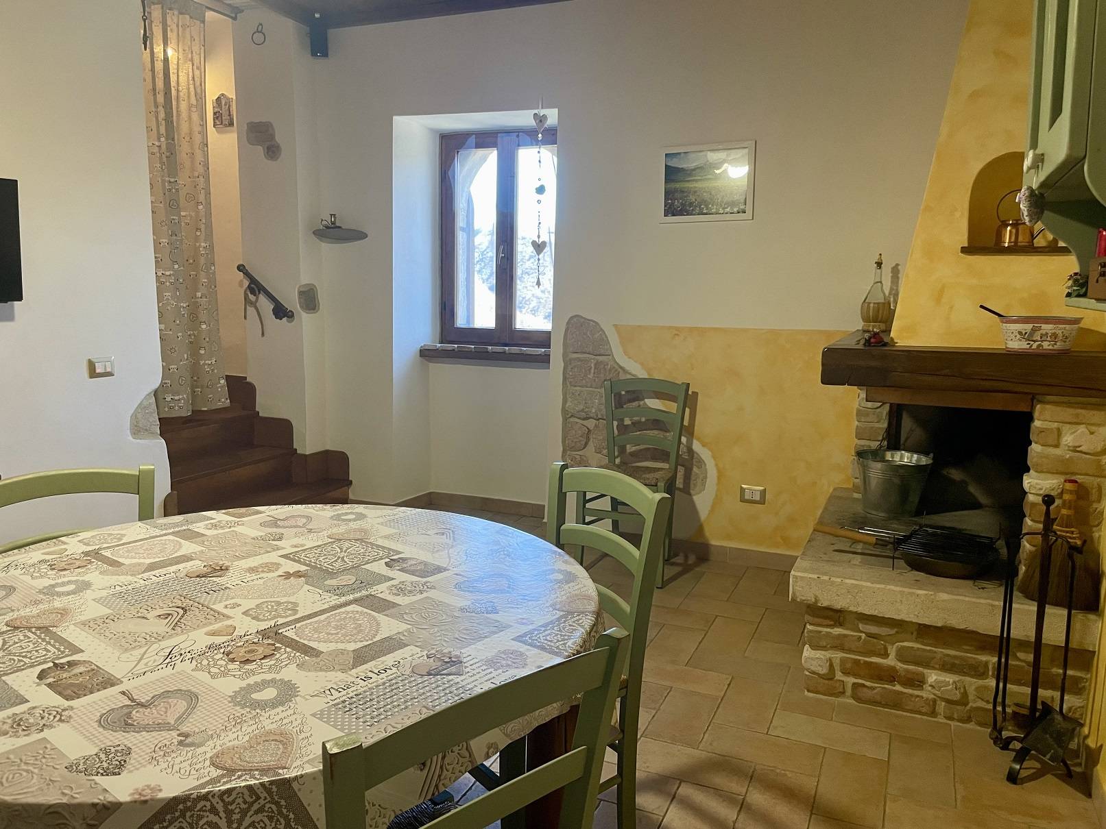 Porzione di Casa in vendita a Sellano, Sellano - Centro