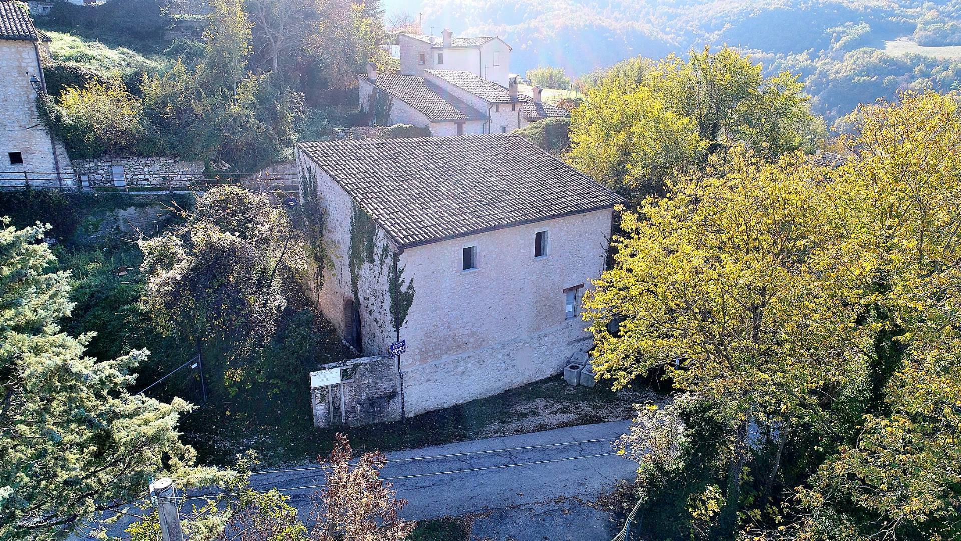 Rustico/Casale/Corte in vendita a Vallo di Nera, Vallo di Nera