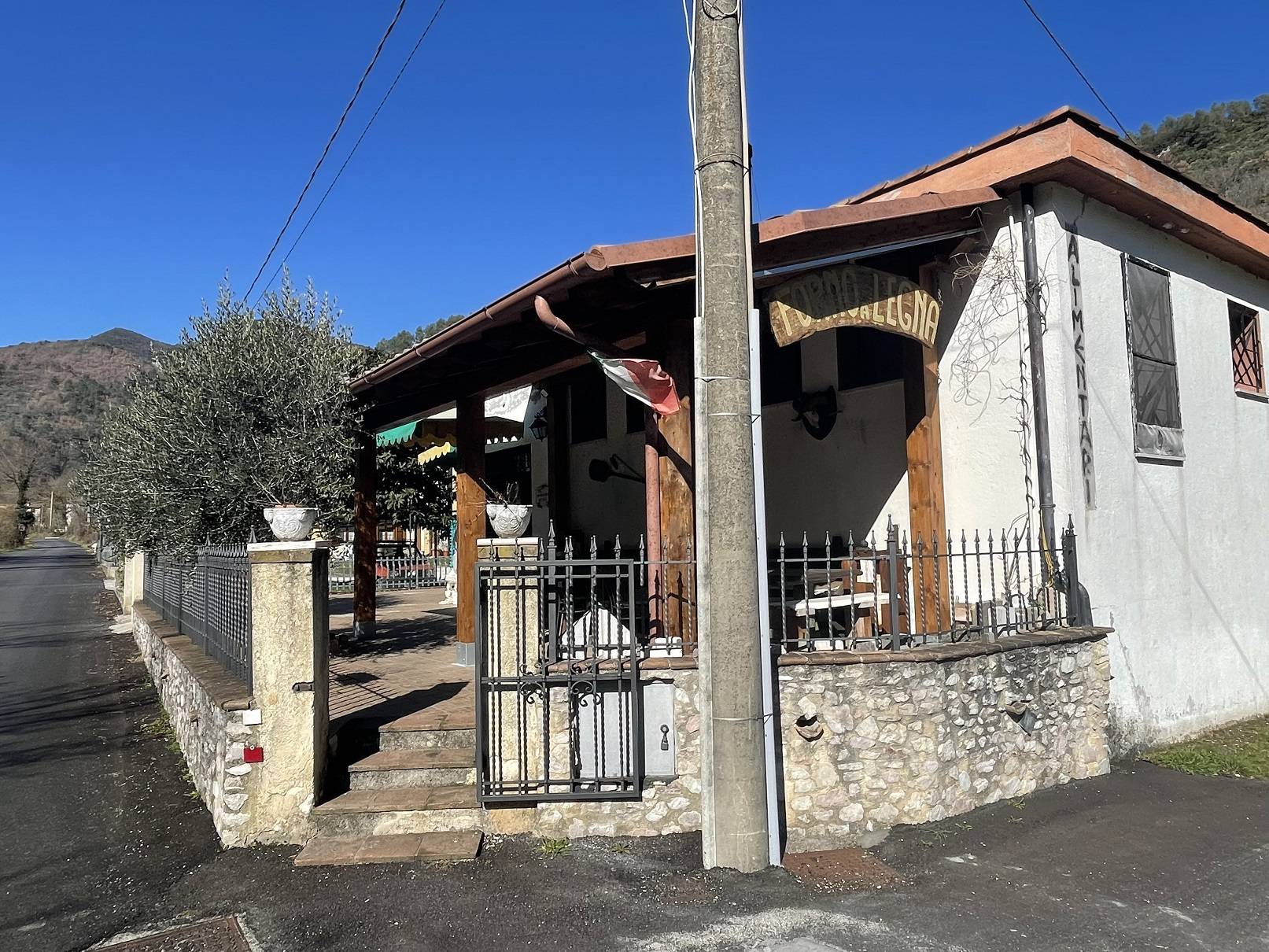 Negozio in vendita a Scheggino, Ceselli