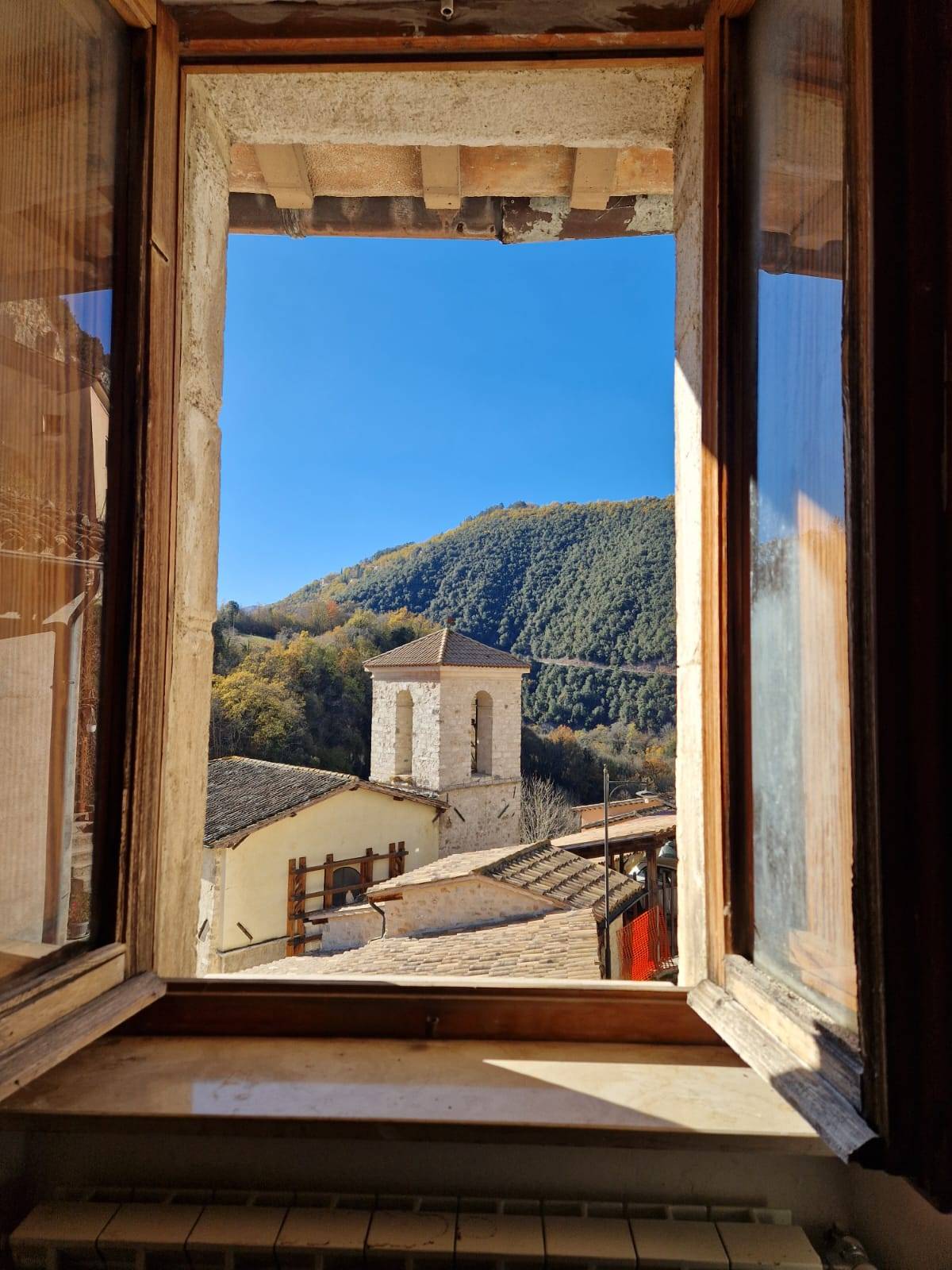 Appartamento indipendente in vendita a Cerreto di Spoleto, Triponzo