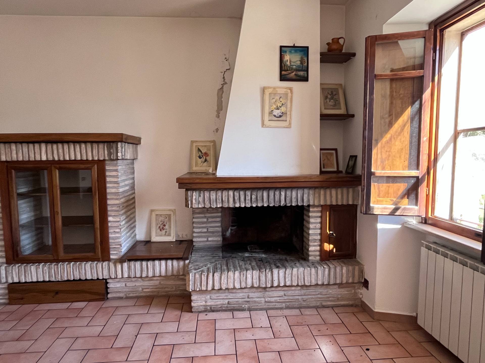 Casa semi indipendente in vendita a Sellano, Colle