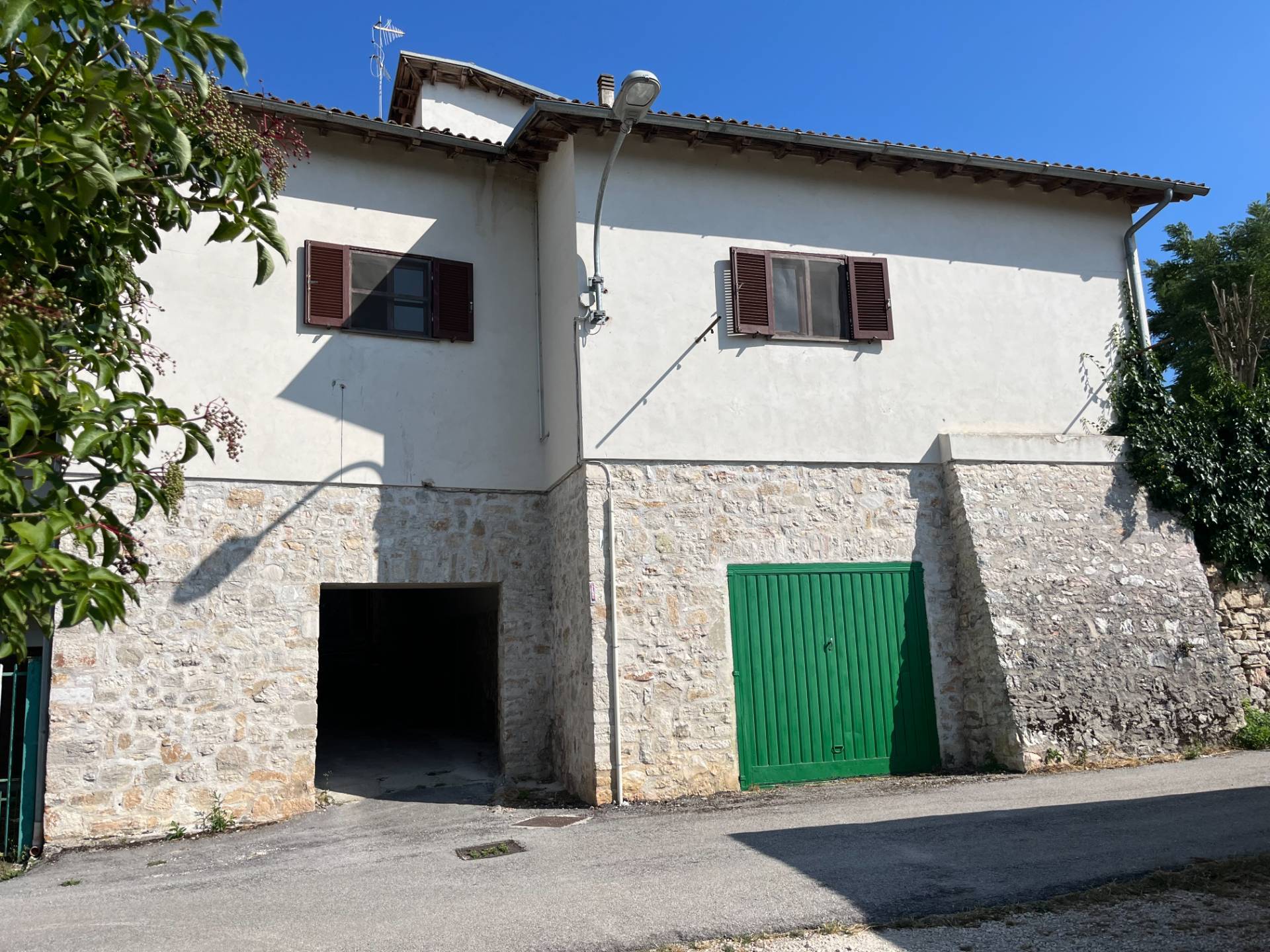 Casa semi indipendente in vendita a Cascia, Colforcella