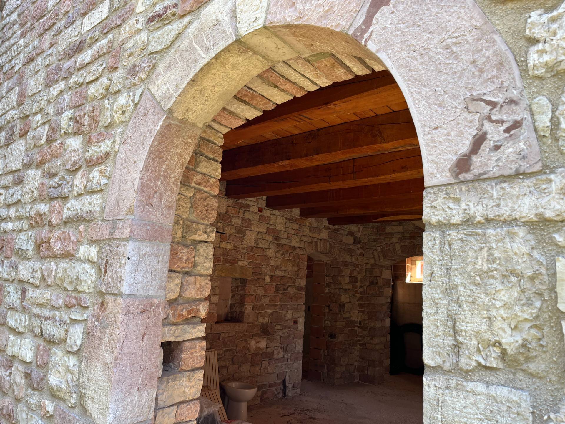 Rustico/Casale/Corte in vendita a Sant'Anatolia di Narco