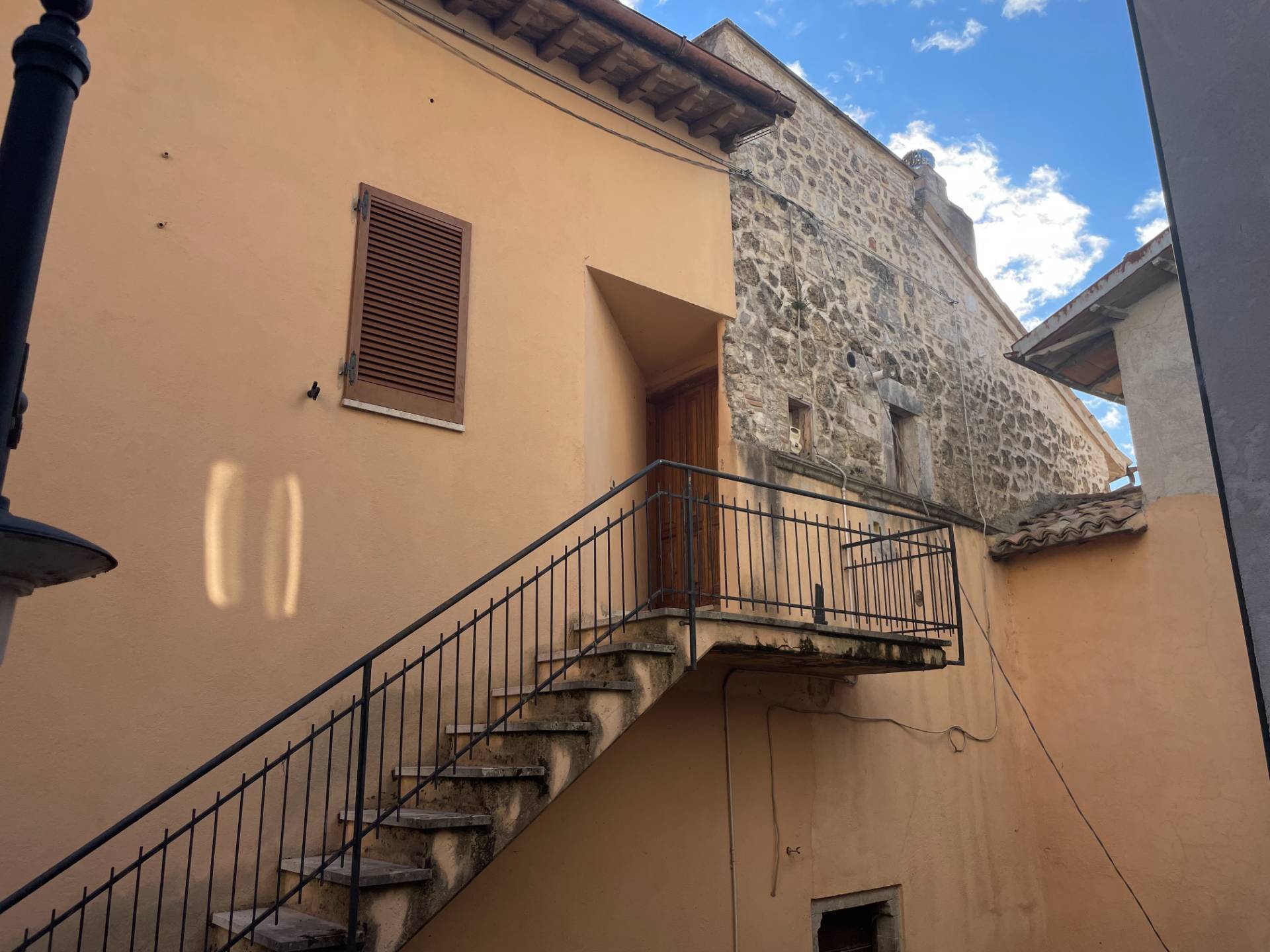 Appartamento indipendente in vendita a Cerreto di Spoleto, Triponzo