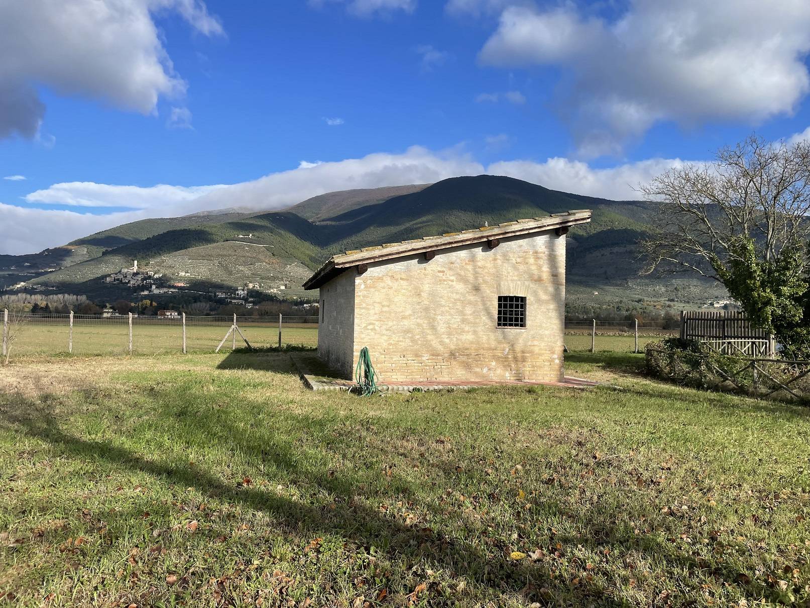 Rustico/Casale/Corte in vendita a Spoleto