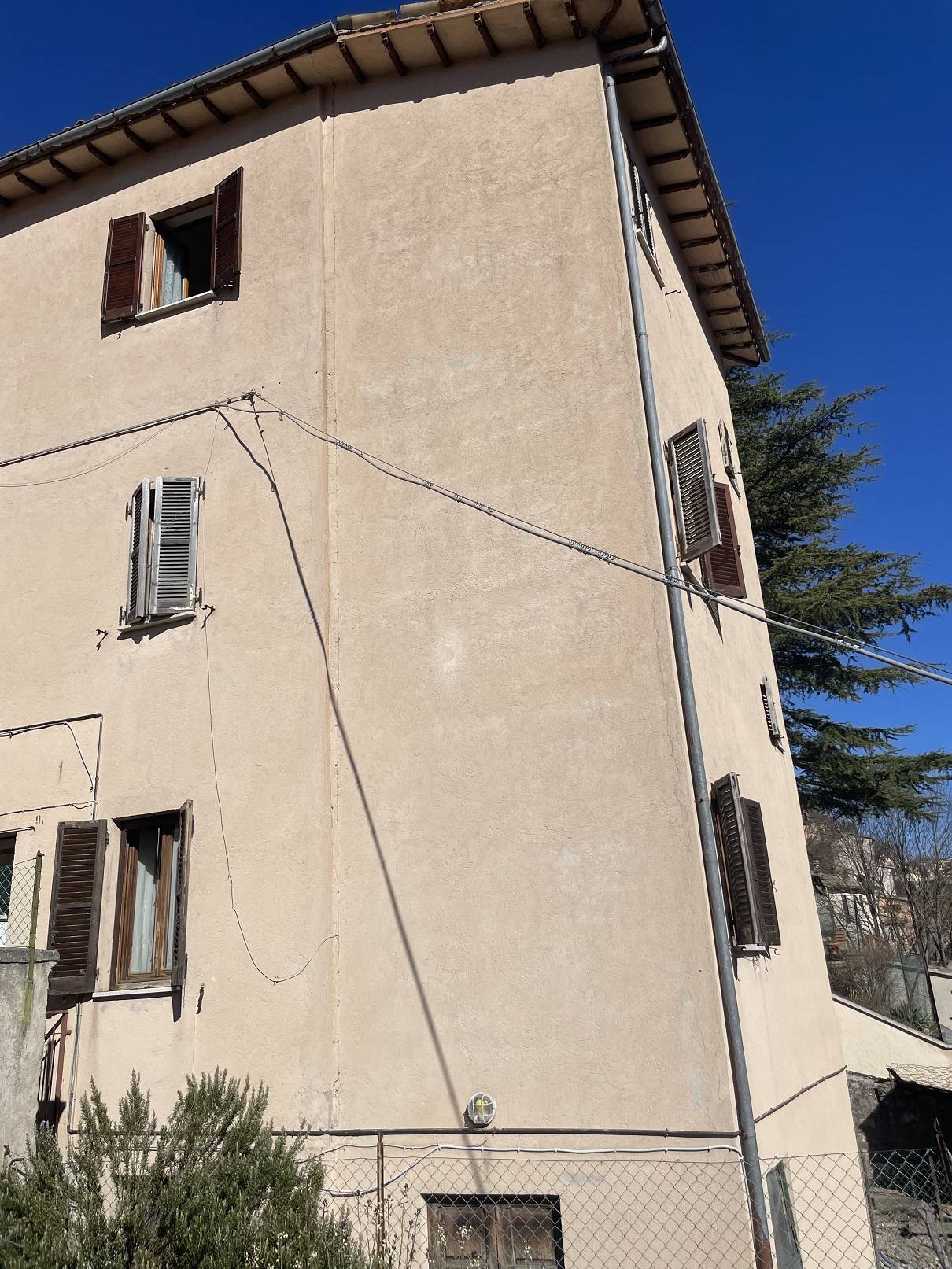 Appartamento indipendente in vendita a Cerreto di Spoleto, Cerreto di Spoleto - Centro