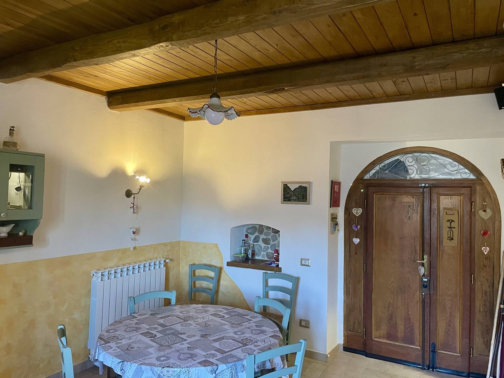 Porzione di Casa in vendita a Sellano, Sellano - Centro
