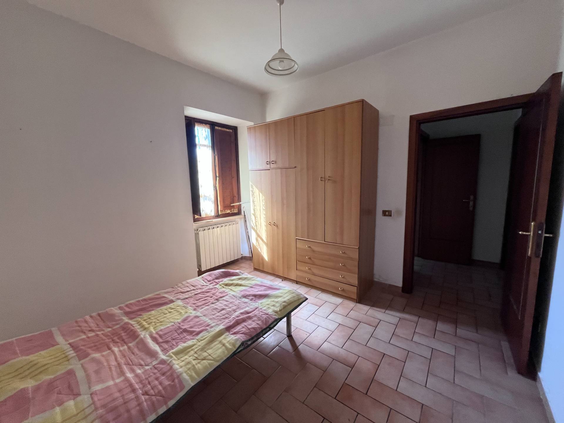 Casa semi indipendente in vendita a Sellano, Colle