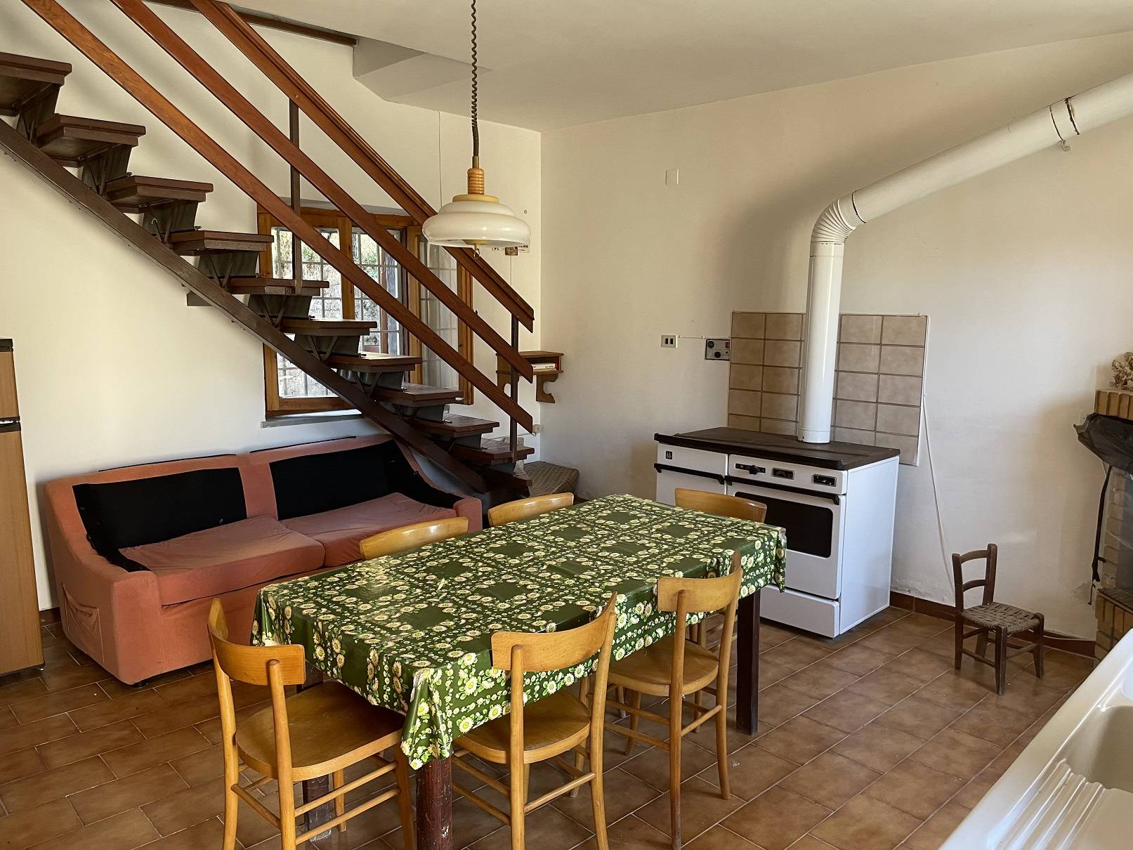 Casa semi indipendente in vendita a Sellano, Ceseggi