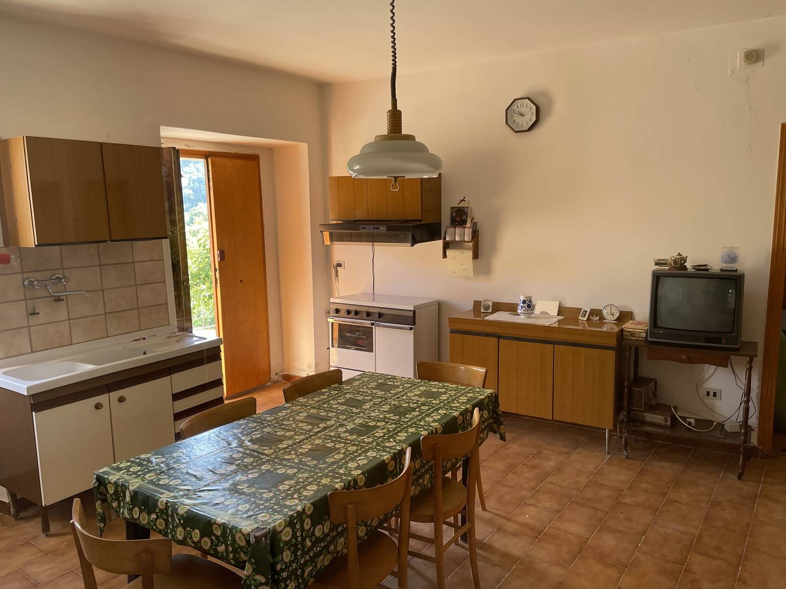 Casa semi indipendente in vendita a Sellano, Ceseggi