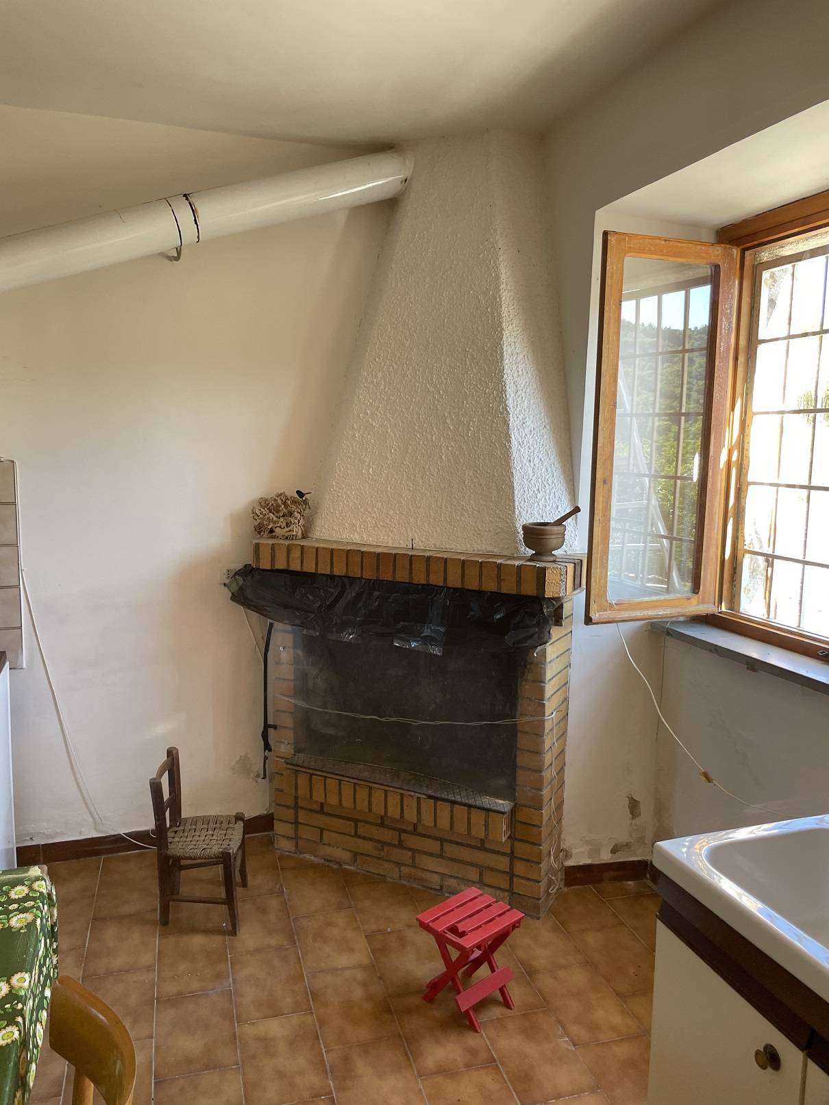 Casa semi indipendente in vendita a Sellano, Ceseggi