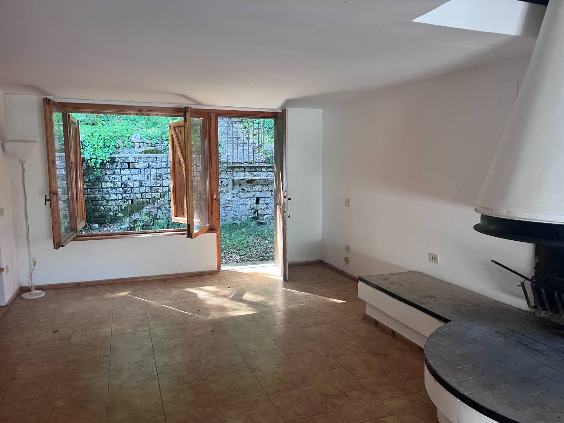 Casa indipendente in vendita a Spoleto, Spoleto - Centro