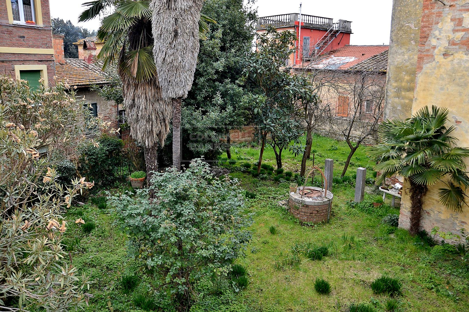 Stabile / Palazzo in vendita a Sinalunga, Bettolle