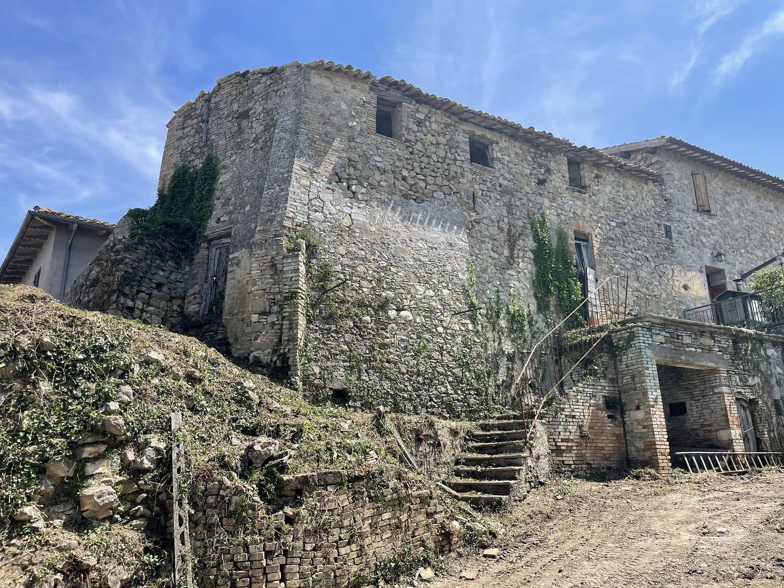 Rustico/Casale/Corte in vendita a Castel Ritaldi, Colle del Marchese