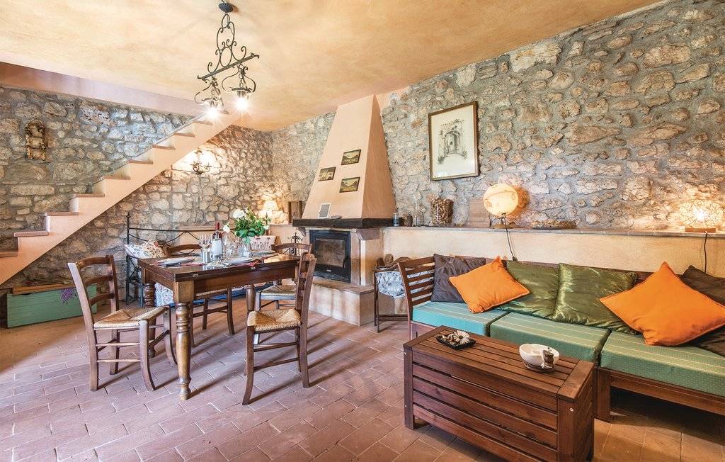 Rustico/Casale/Corte in vendita a Montefranco