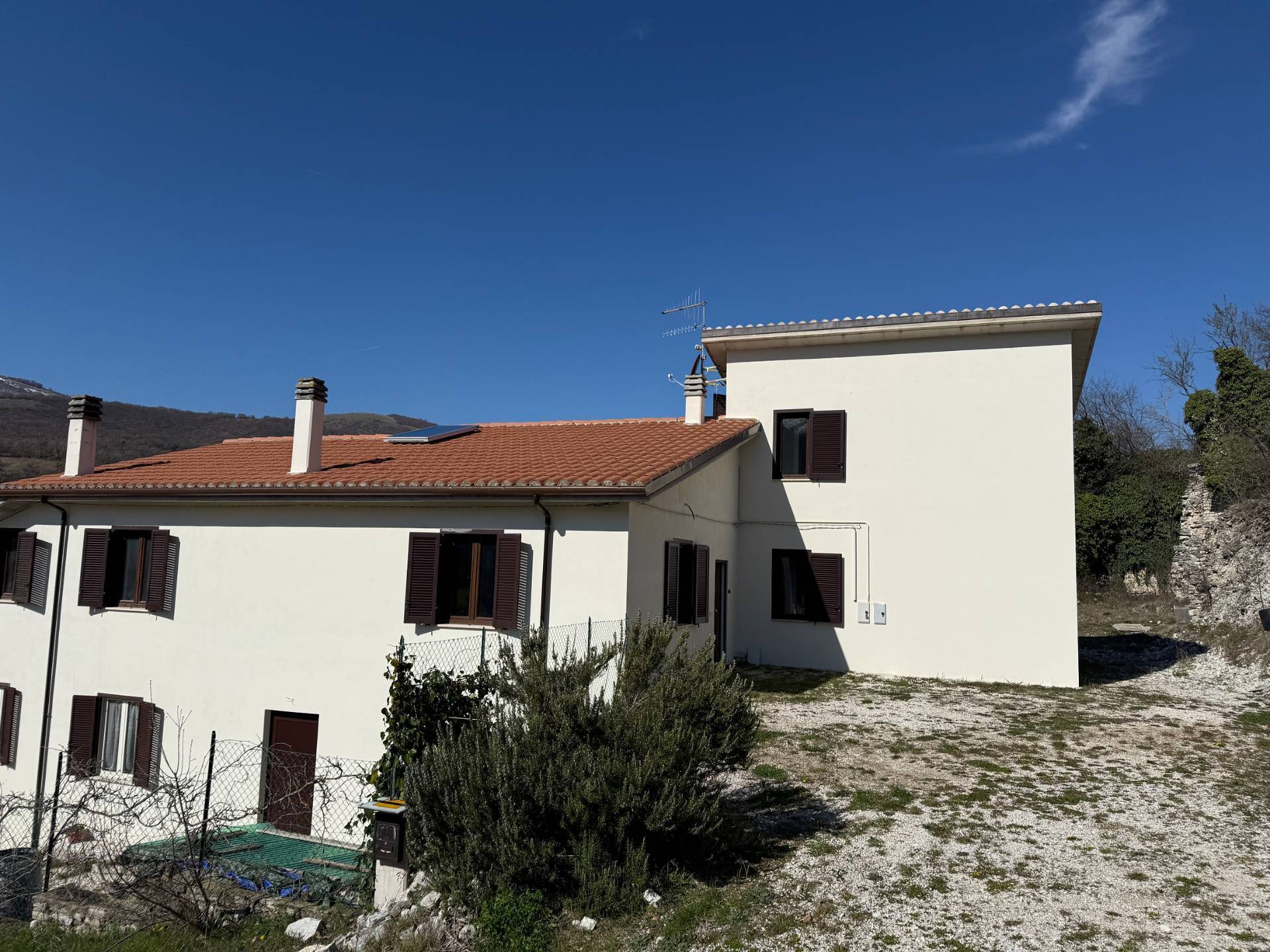 Appartamento indipendente in vendita a Norcia, Savelli