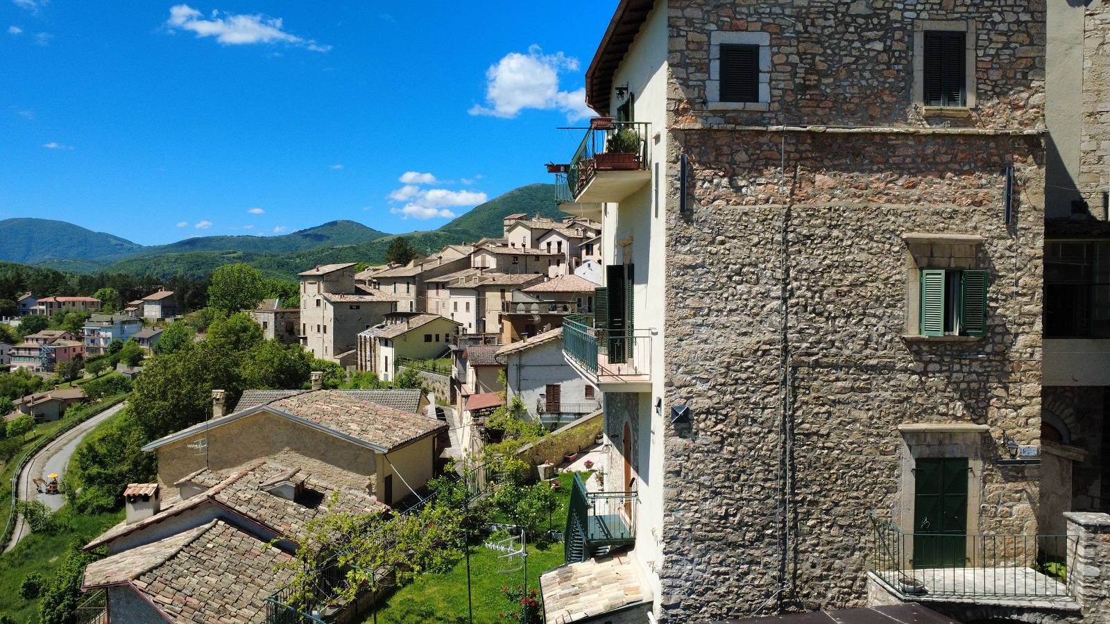 Appartamento indipendente in vendita a Monteleone di Spoleto, Monteleone di Spoleto