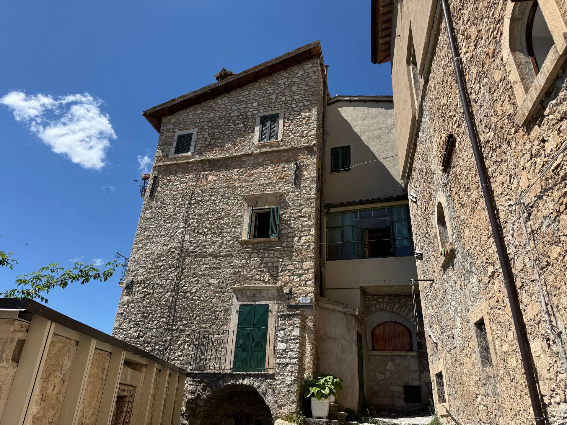 Appartamento indipendente in vendita a Monteleone di Spoleto, Monteleone di Spoleto