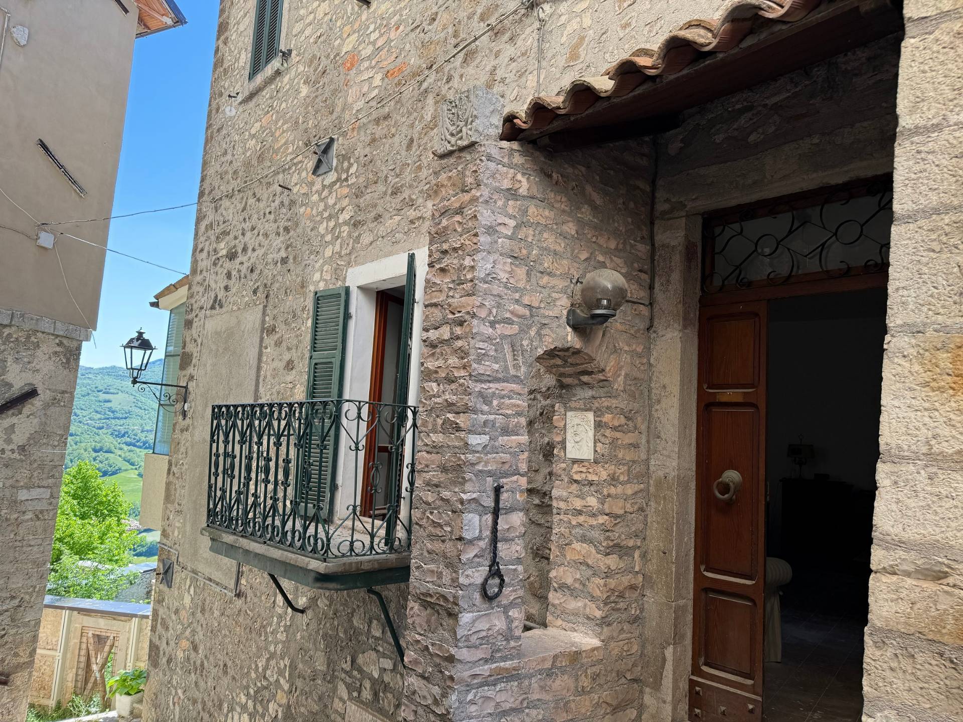 Appartamento indipendente in vendita a Monteleone di Spoleto, Monteleone di Spoleto