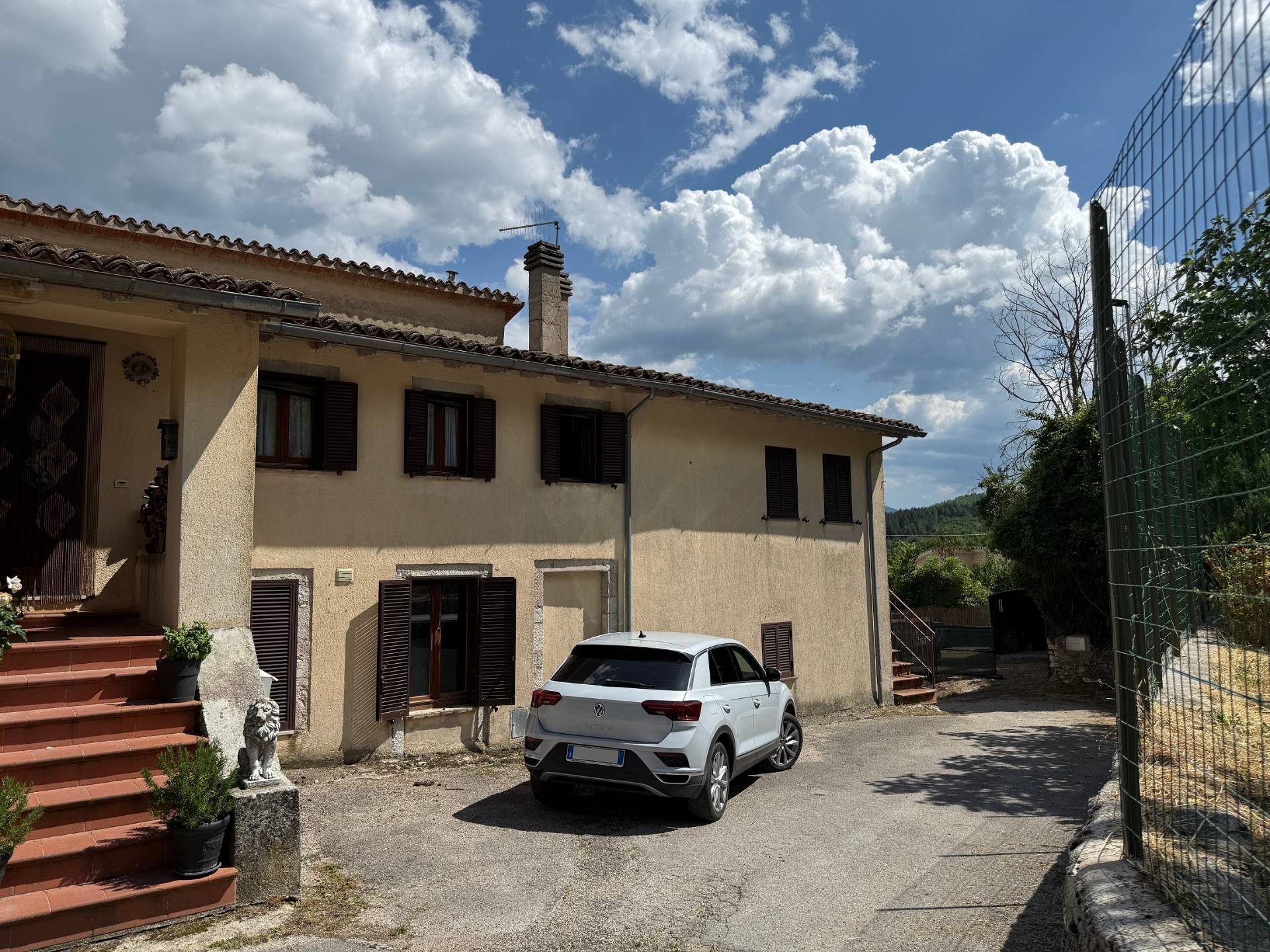 Porzione di Casa in vendita a Cerreto di Spoleto, Macchia