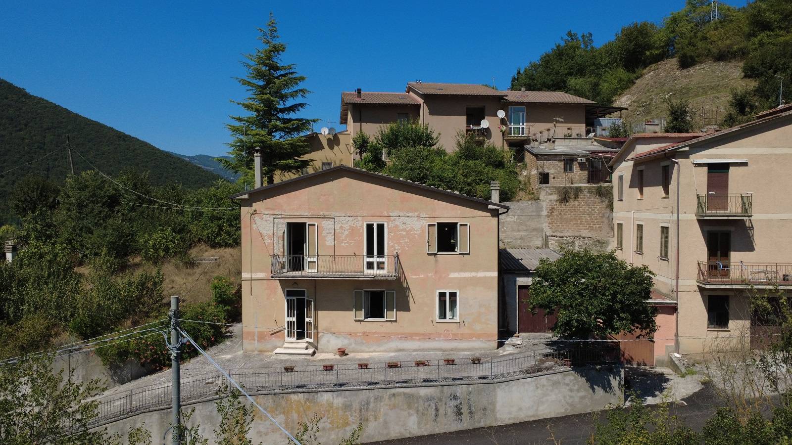 Casa indipendente in vendita a Cerreto di Spoleto, Ponte