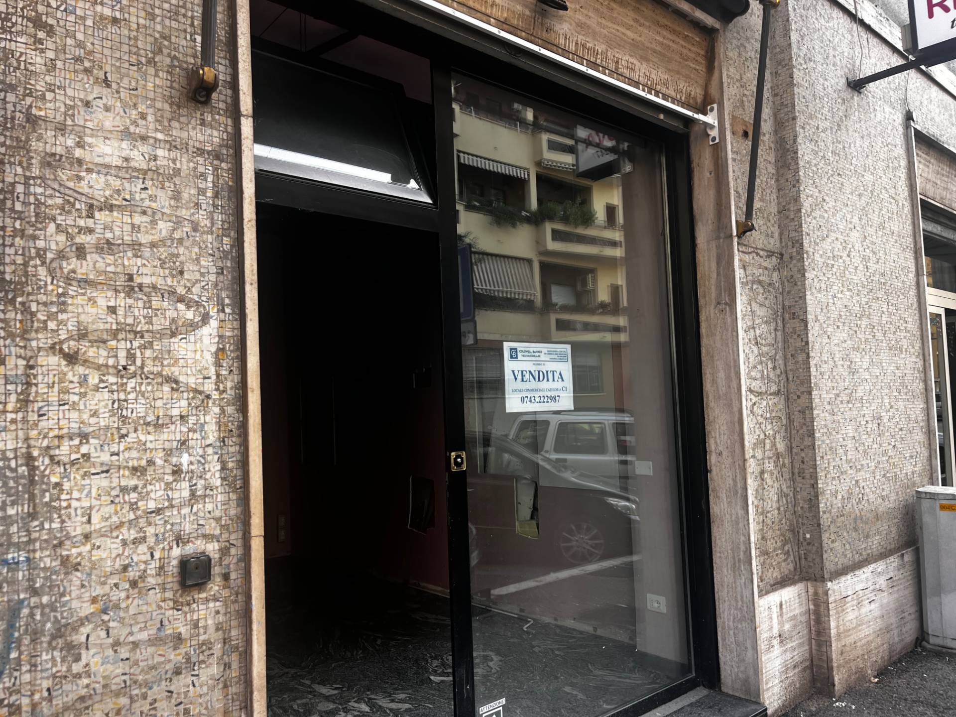 Negozio in vendita a Terni, Centro
