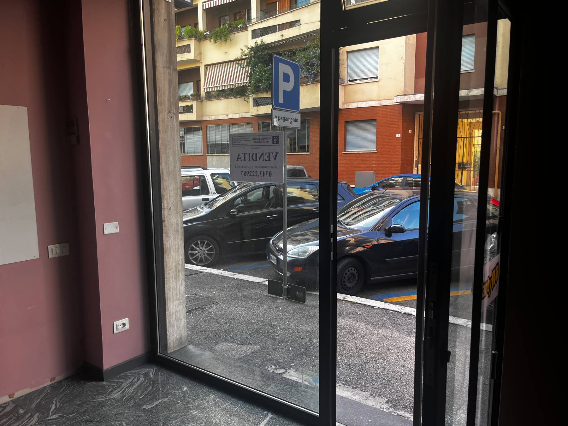 Negozio in vendita a Terni, Centro