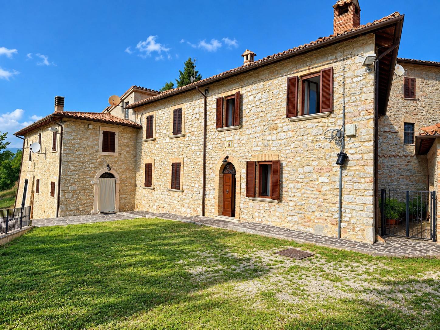 Porzione di Casa in vendita a Preci, Collazzoni