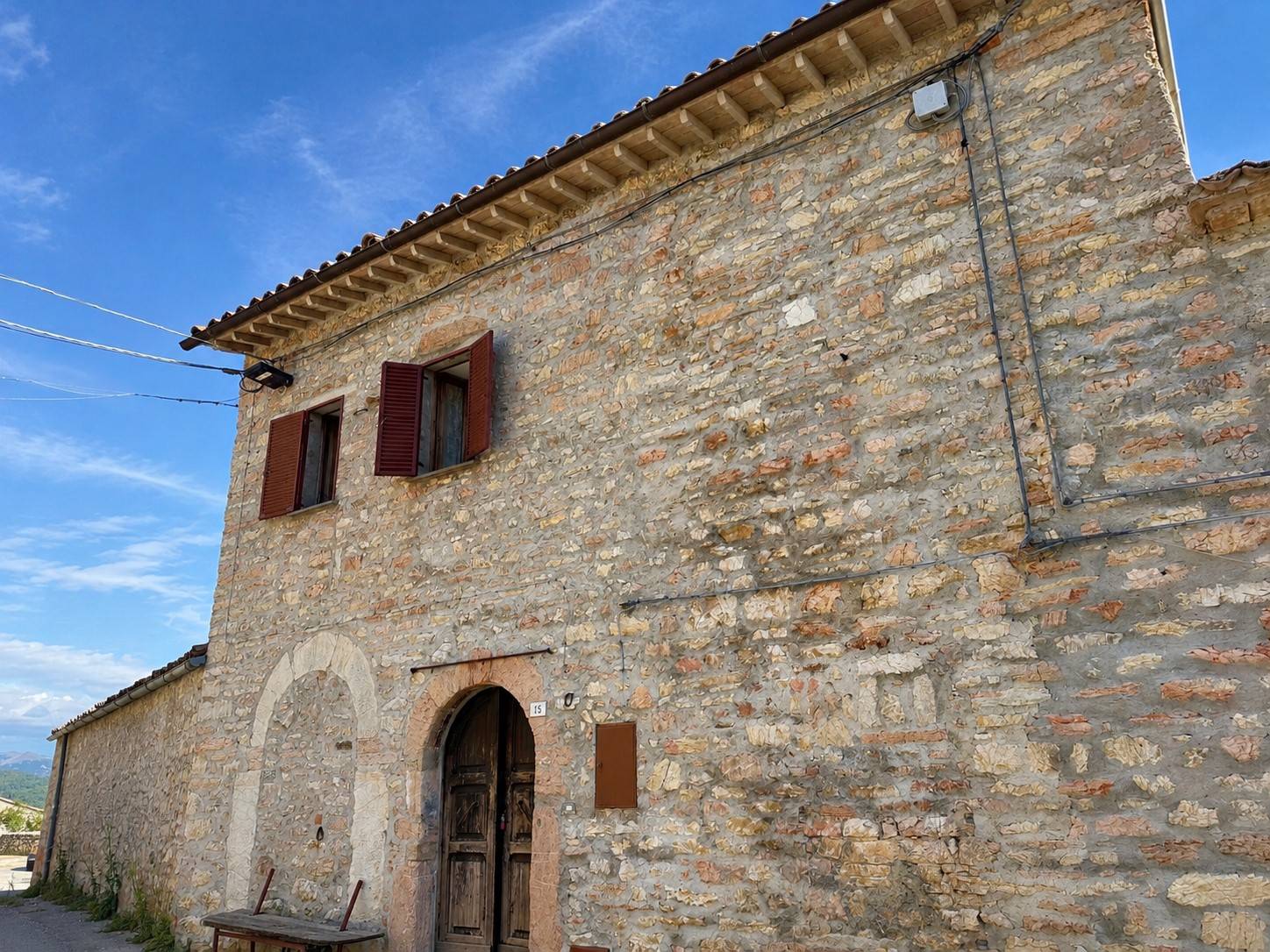 Casa semi indipendente in vendita a Sellano