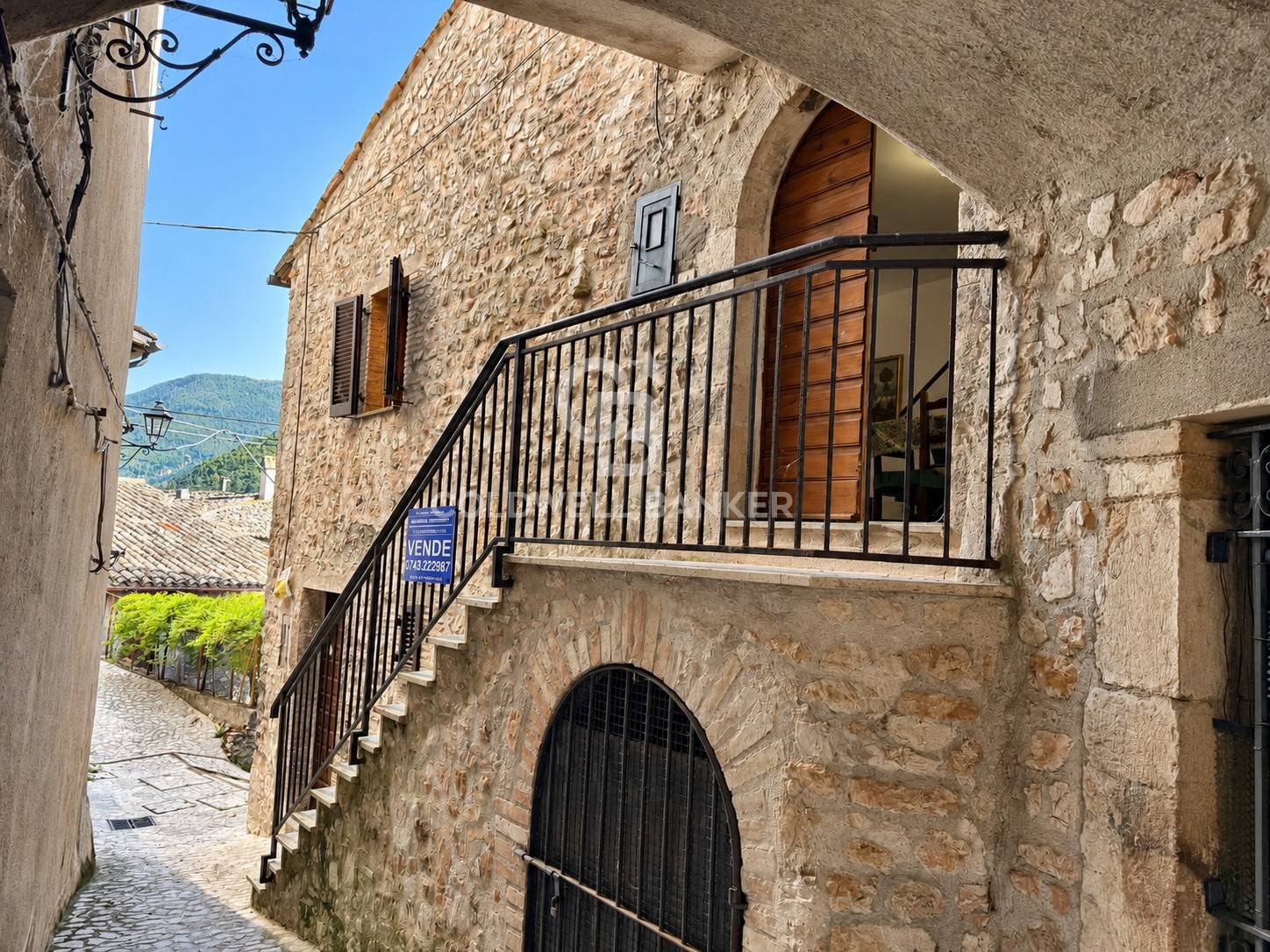 Appartamento indipendente in vendita a Sant'Anatolia di Narco, Castel San Felice