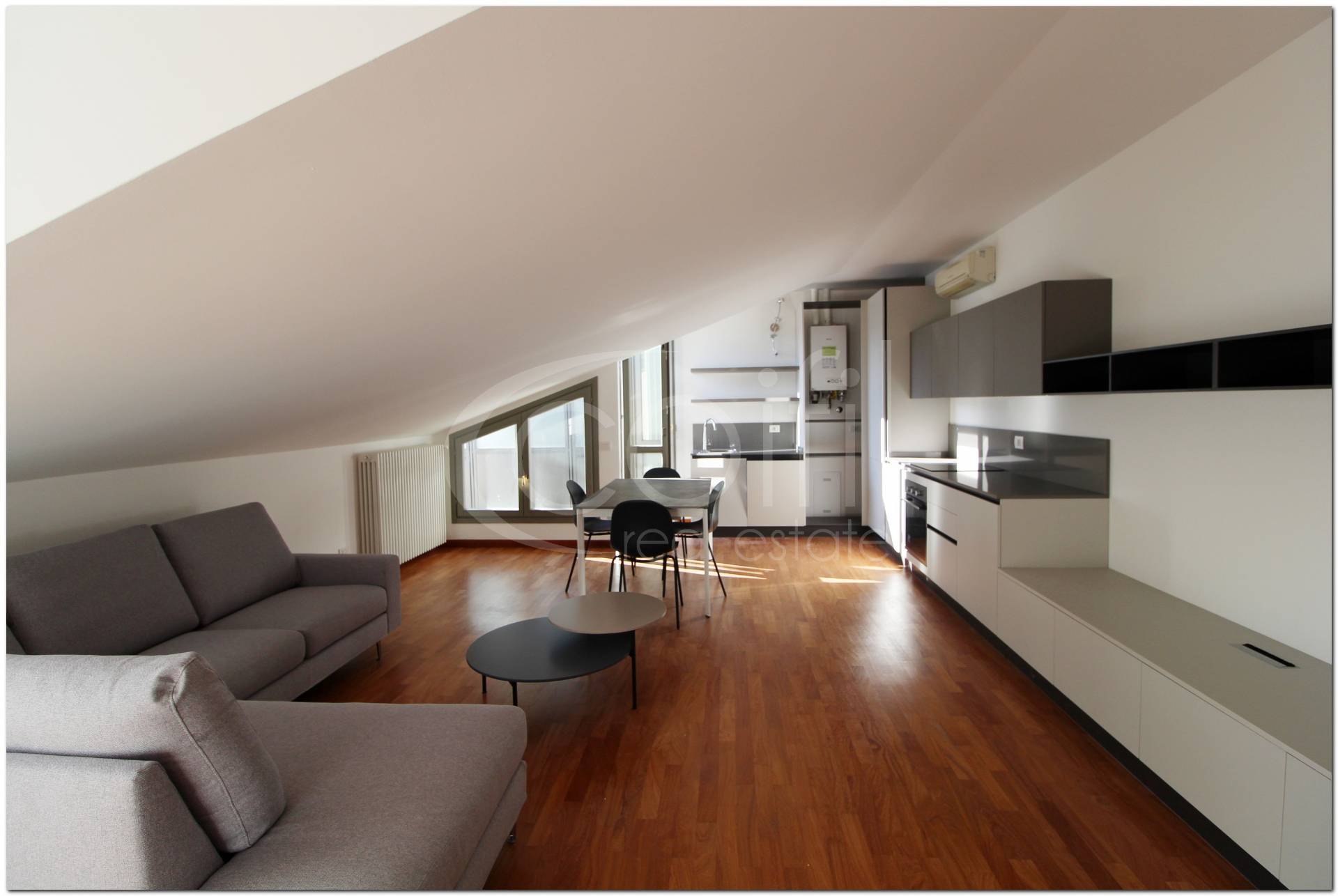 Appartamento in affitto a Milano, Centro Storico