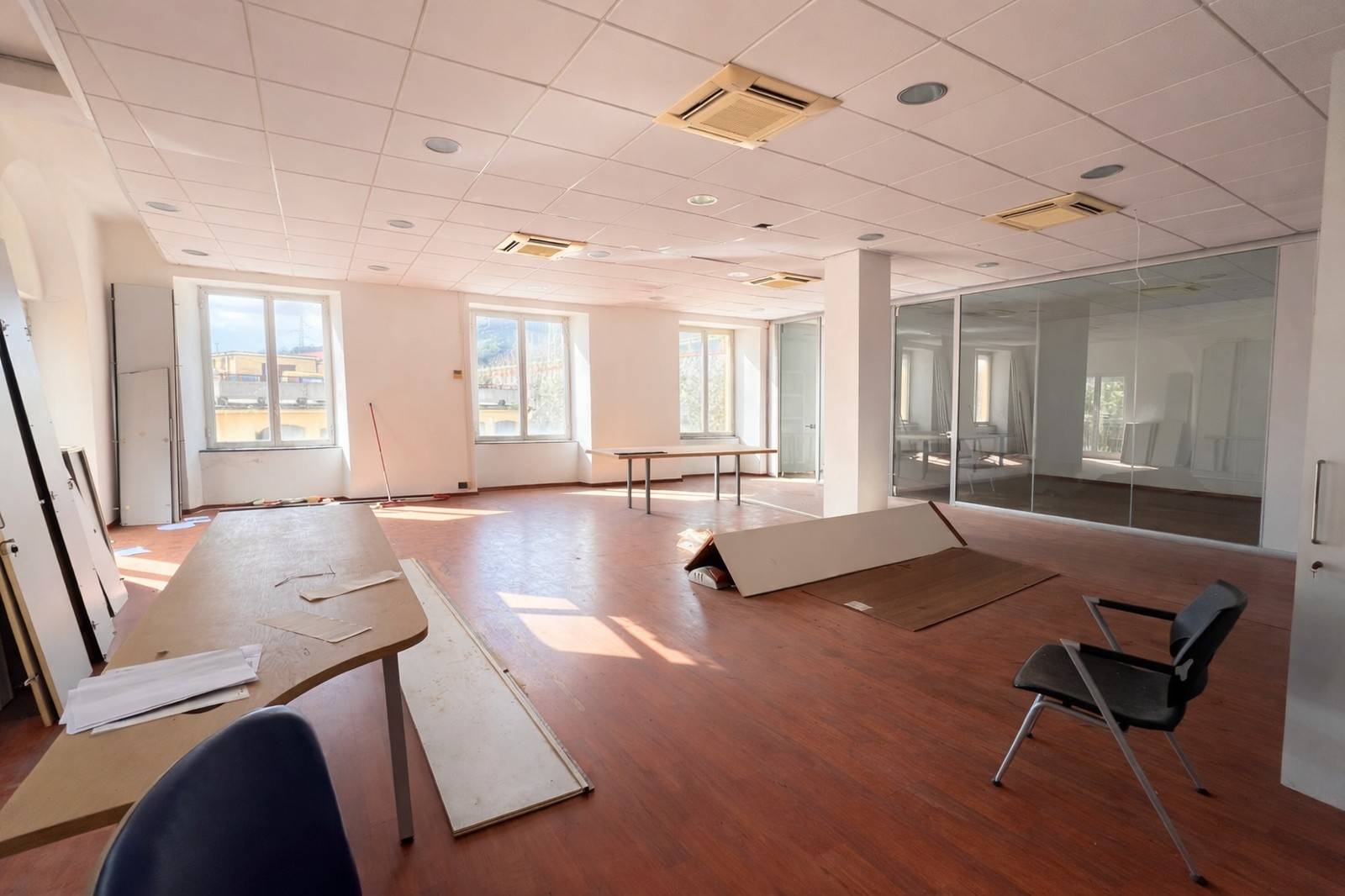 Studio/Ufficio in vendita a Genova, Bolzaneto